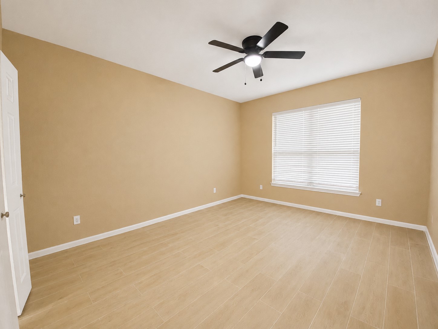 215 Doncaster Street, Conroe, TX 77303