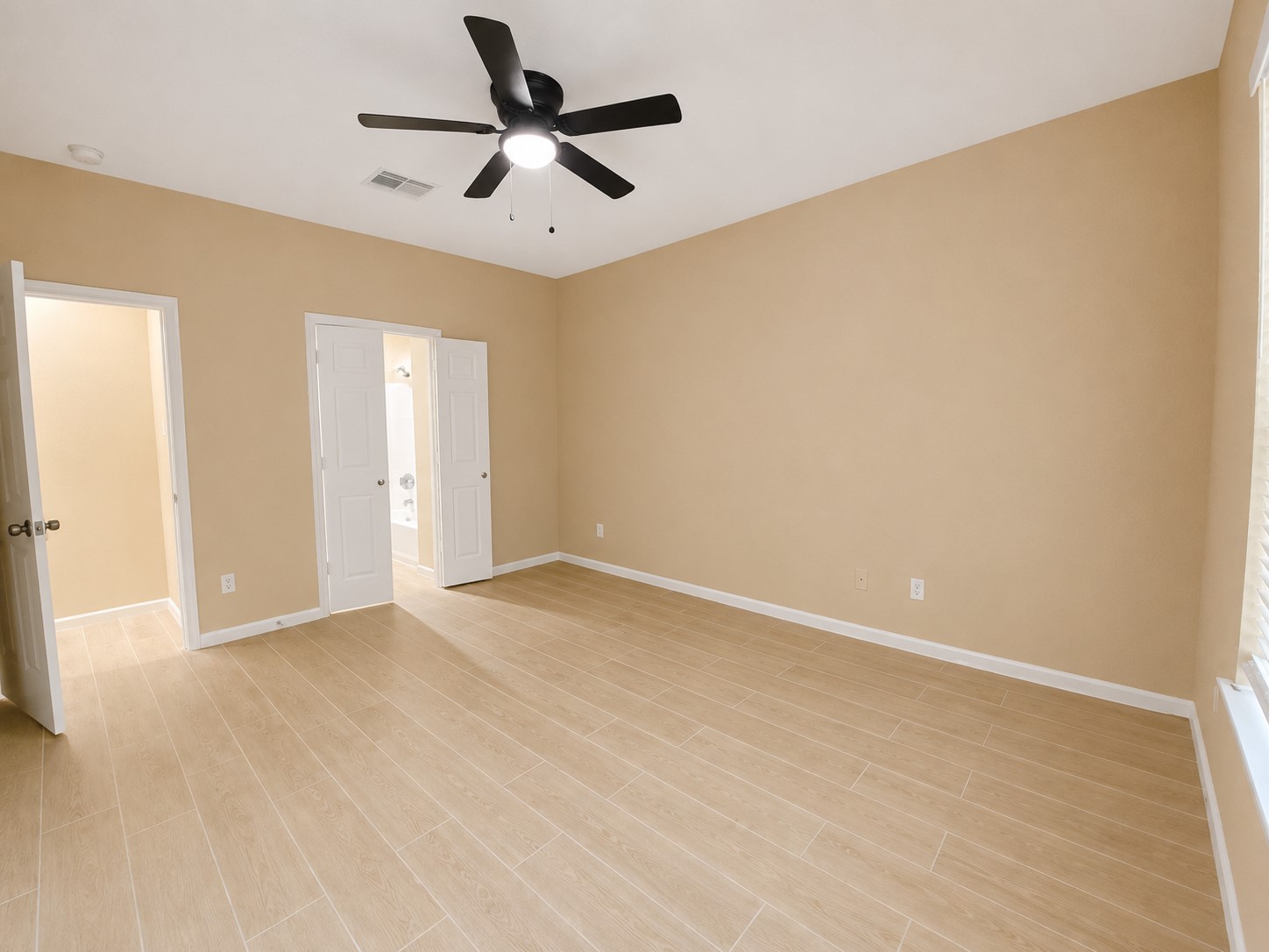 215 Doncaster Street, Conroe, TX 77303