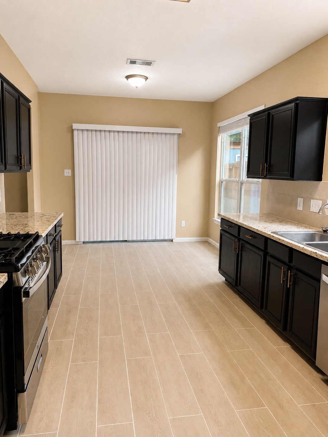 215 Doncaster Street, Conroe, TX 77303
