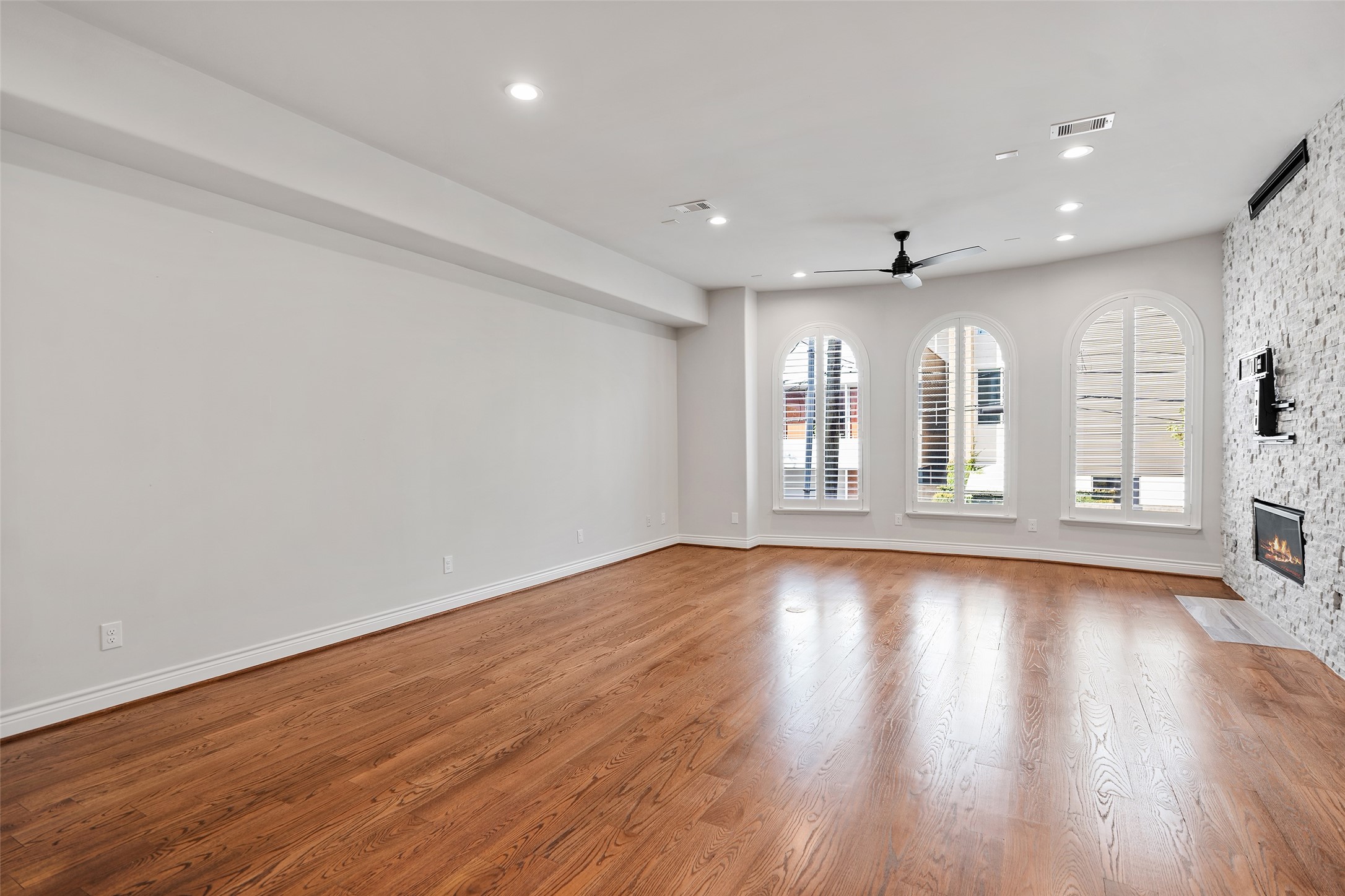 2105 Crocker Street, Houston, TX 77006