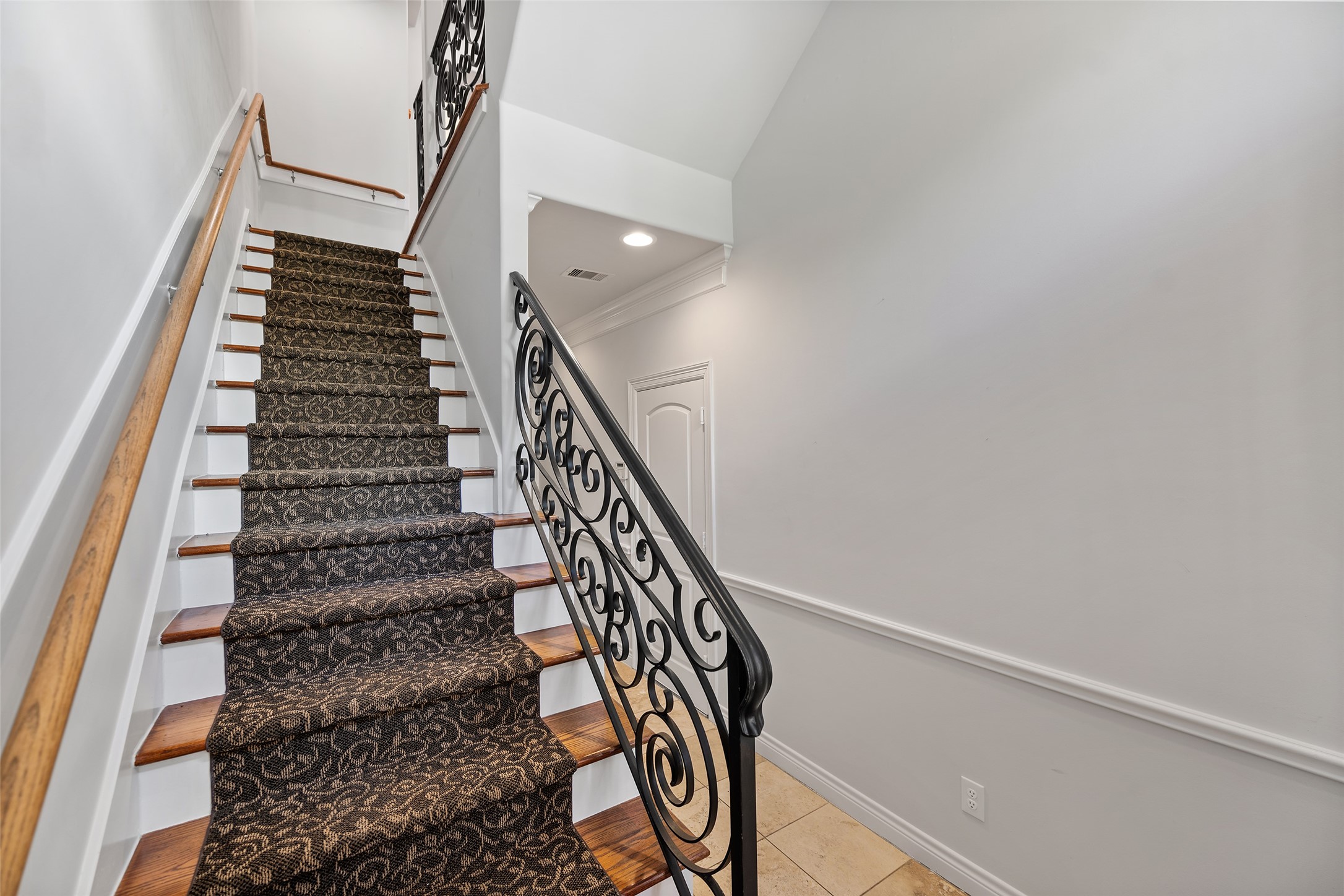 2105 Crocker Street, Houston, TX 77006 2105 Crocker Street, Houston, TX 77006