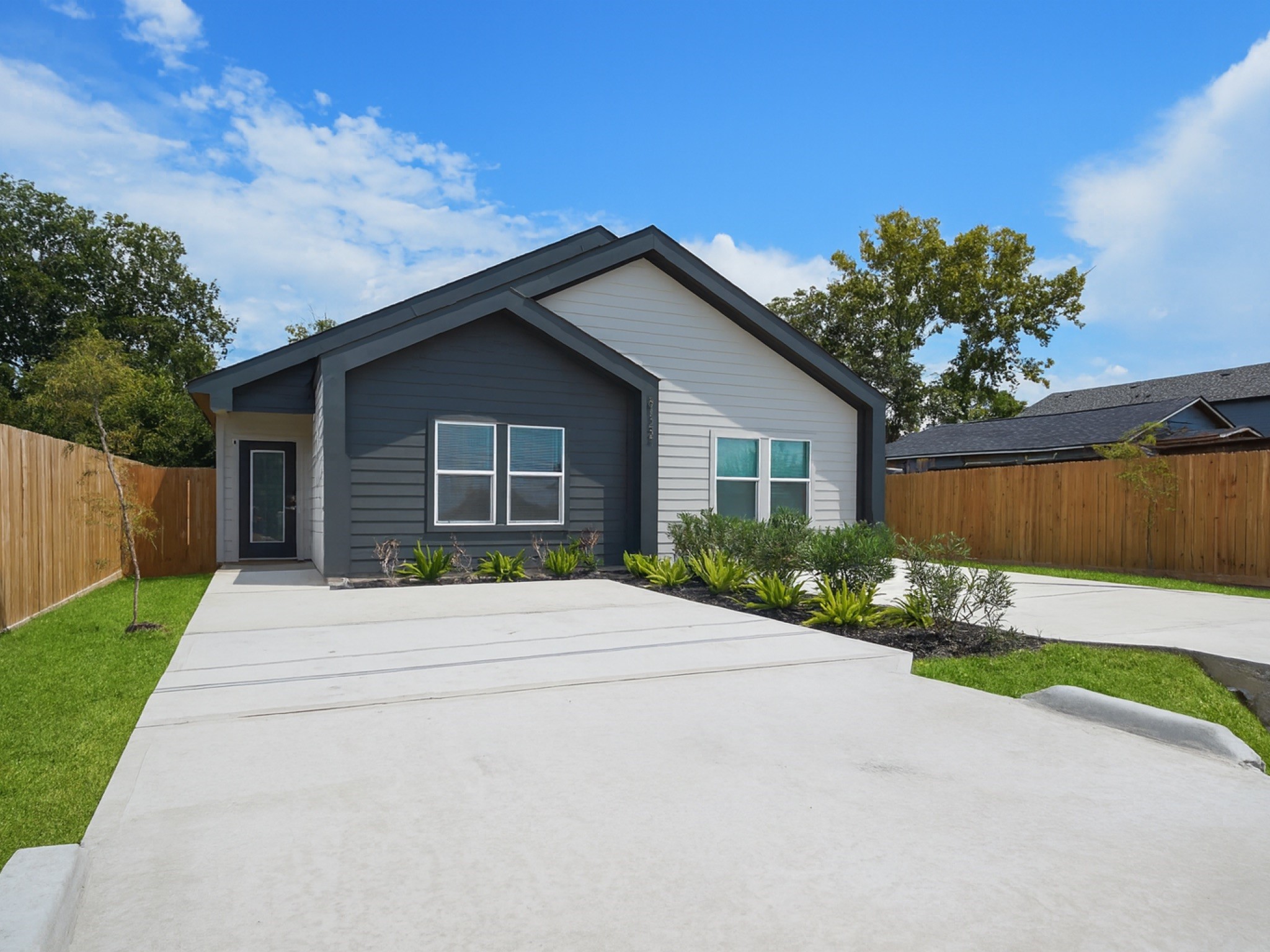 8122 Double Avenue, #B, Houston, TX 77088