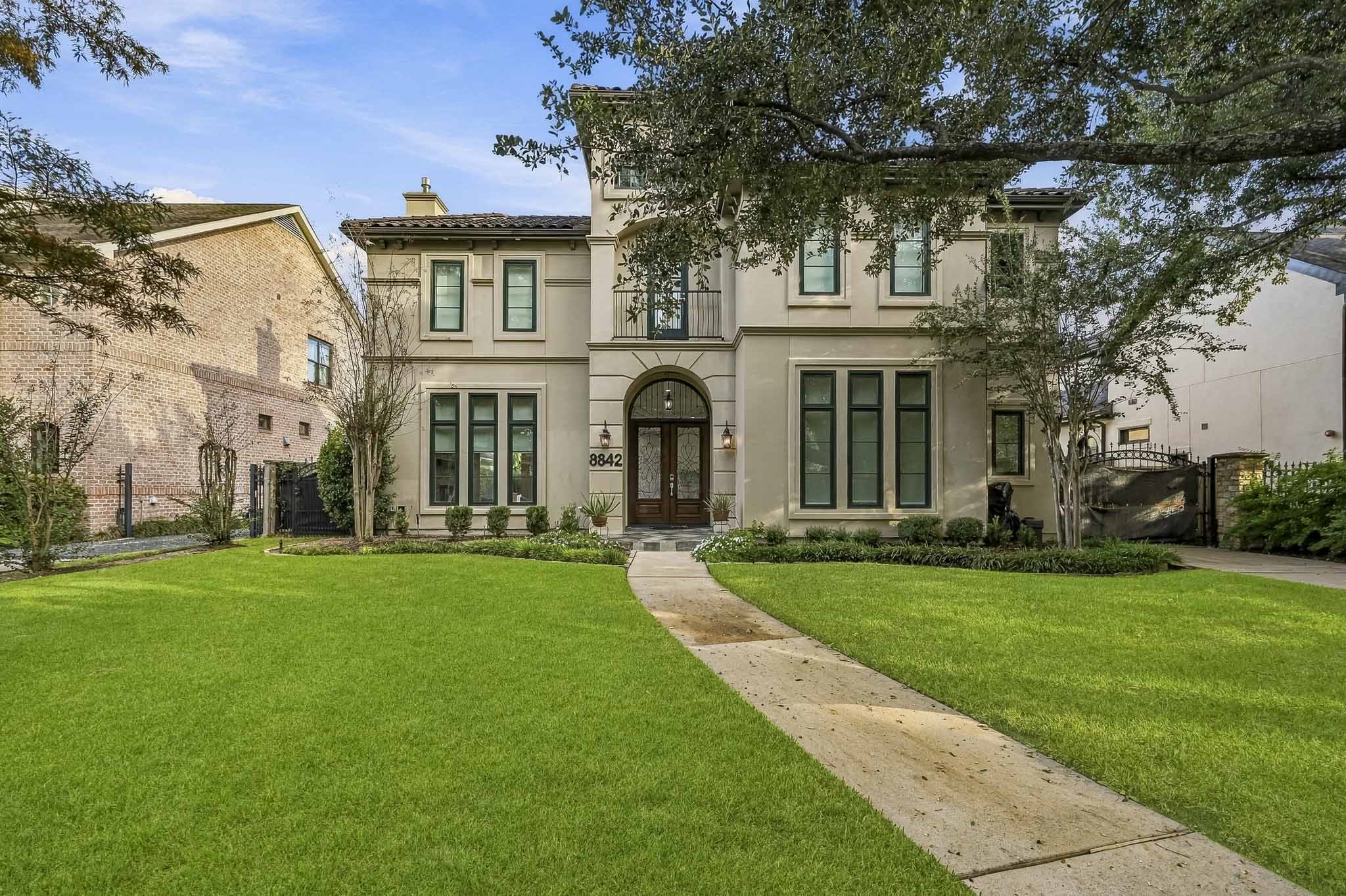 8842 Inverness Park Way, Houston, TX 77055 8842 Inverness Park Way, Houston, TX 77055