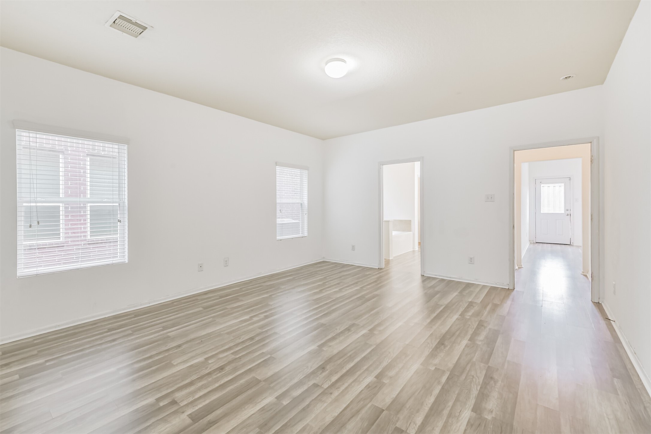 1230 Newsome Glenn Drive, Houston, TX 77090