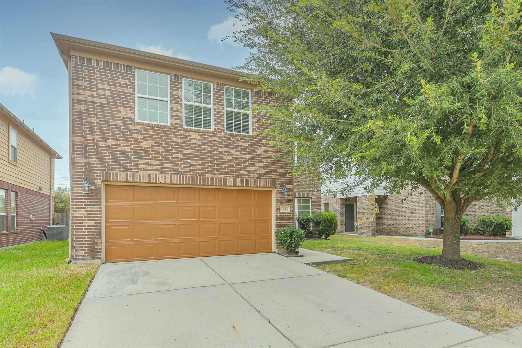 1230 Newsome Glenn Drive, Houston, TX 77090
