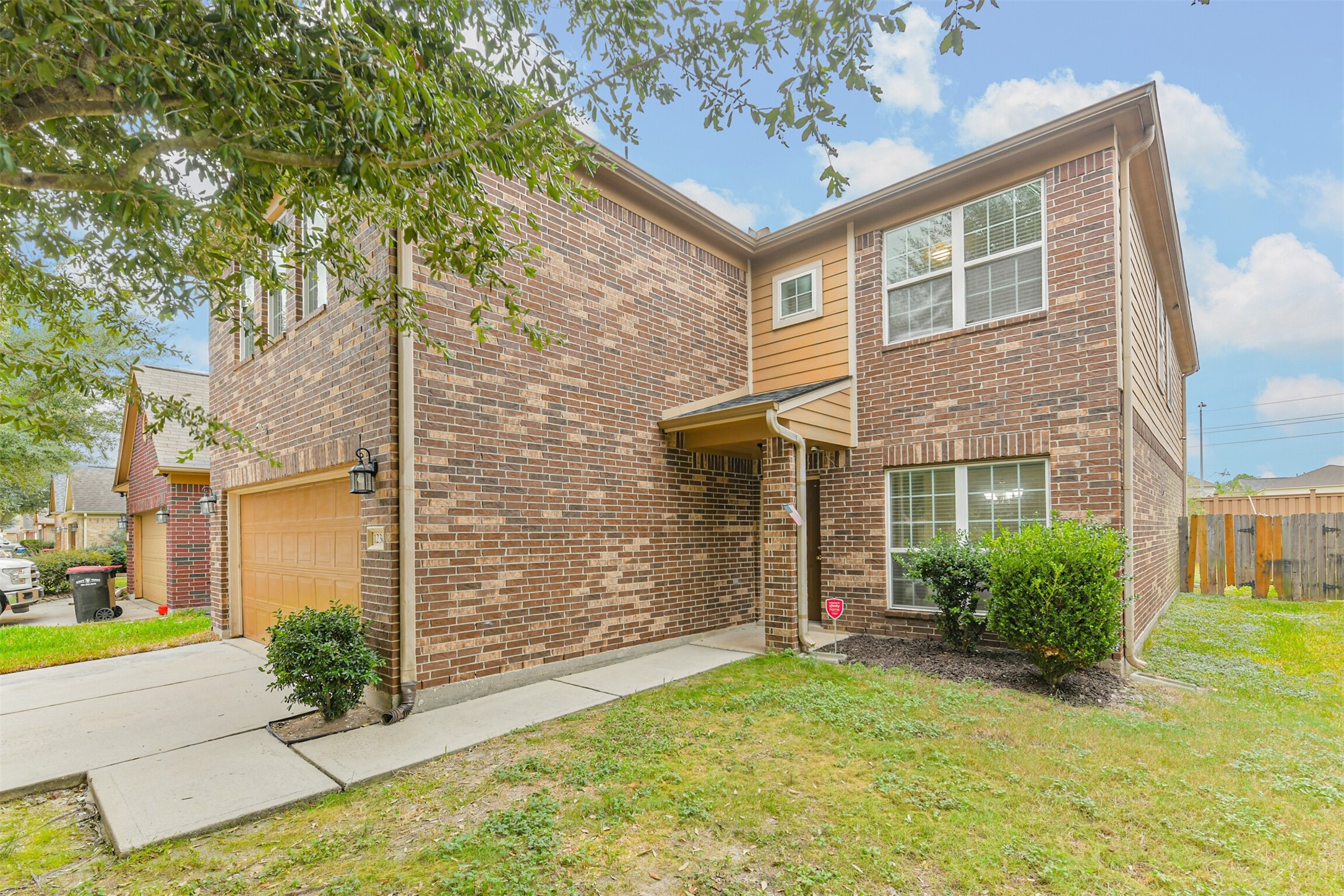 1230 Newsome Glenn Drive, Houston, TX 77090