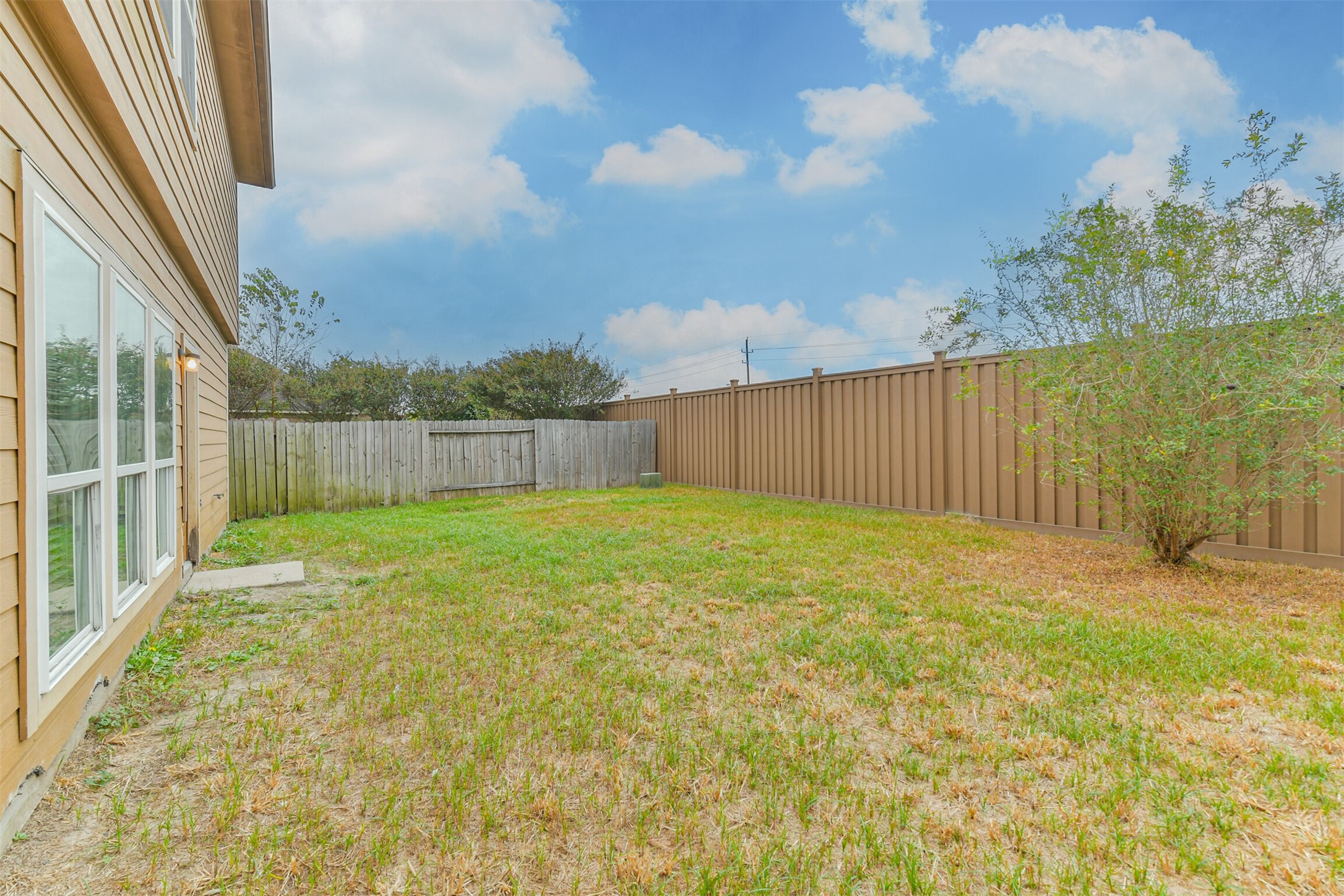 1230 Newsome Glenn Drive, Houston, TX 77090