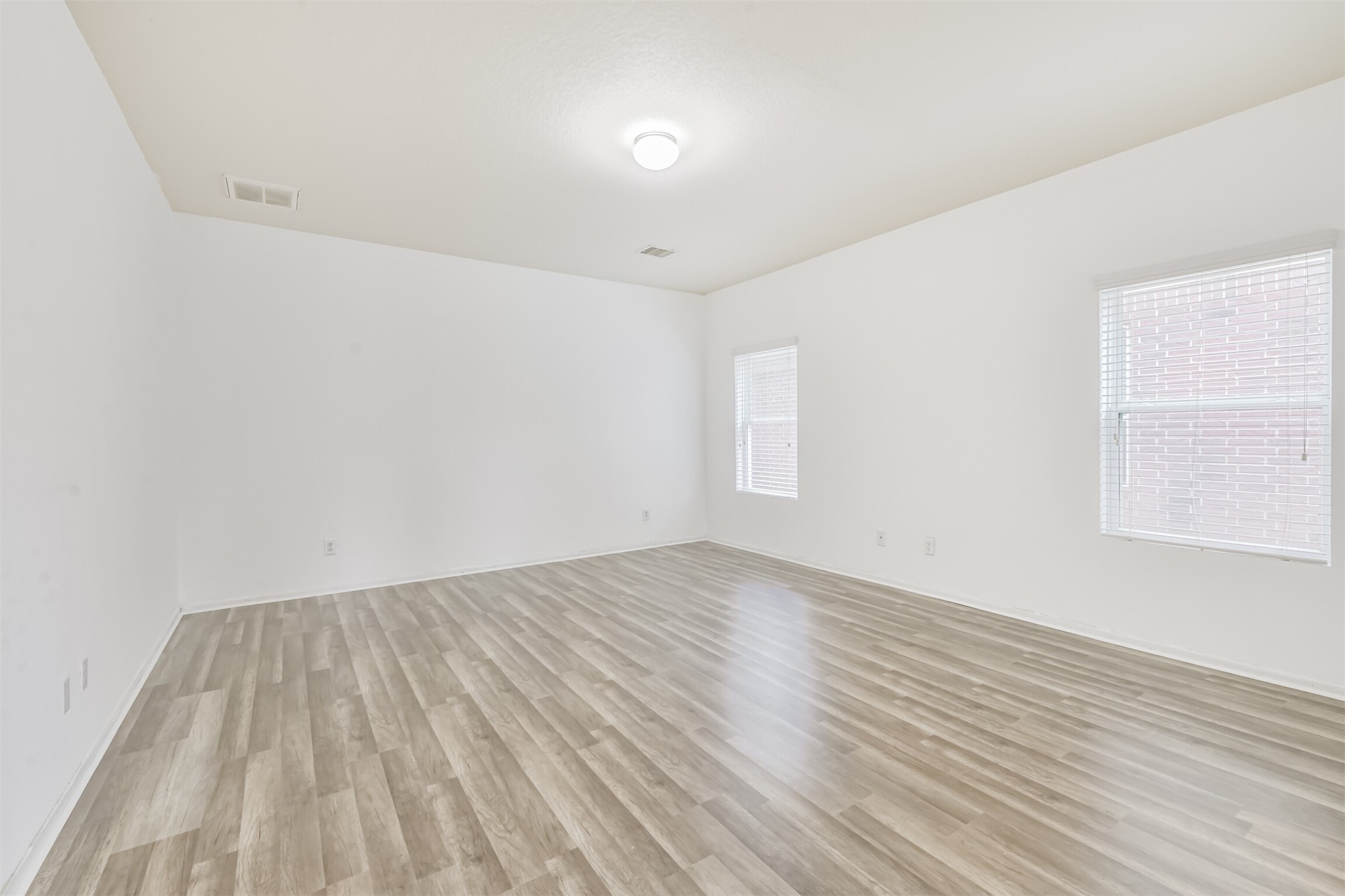 1230 Newsome Glenn Drive, Houston, TX 77090