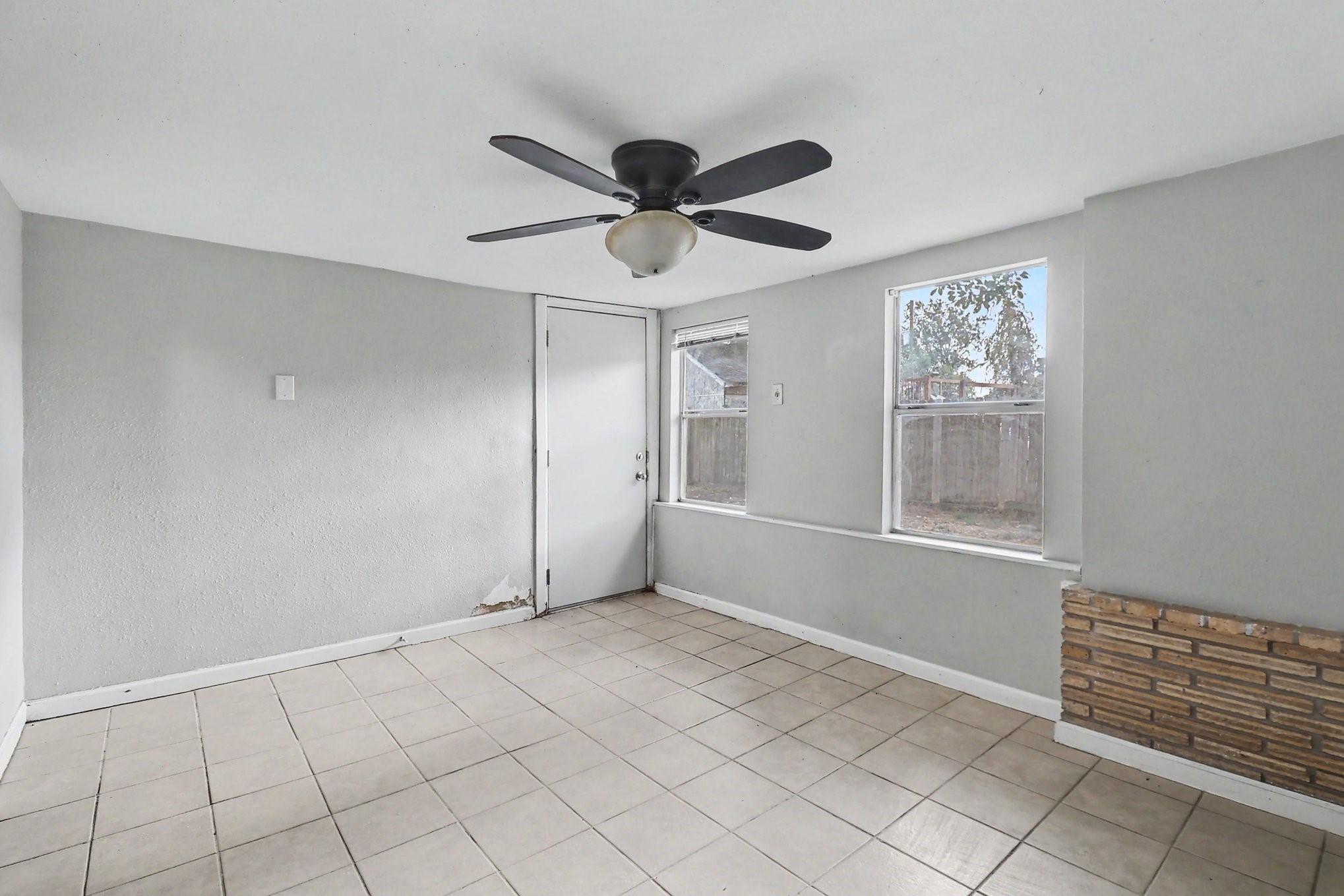 901 Westmont Drive, Houston, TX 77015