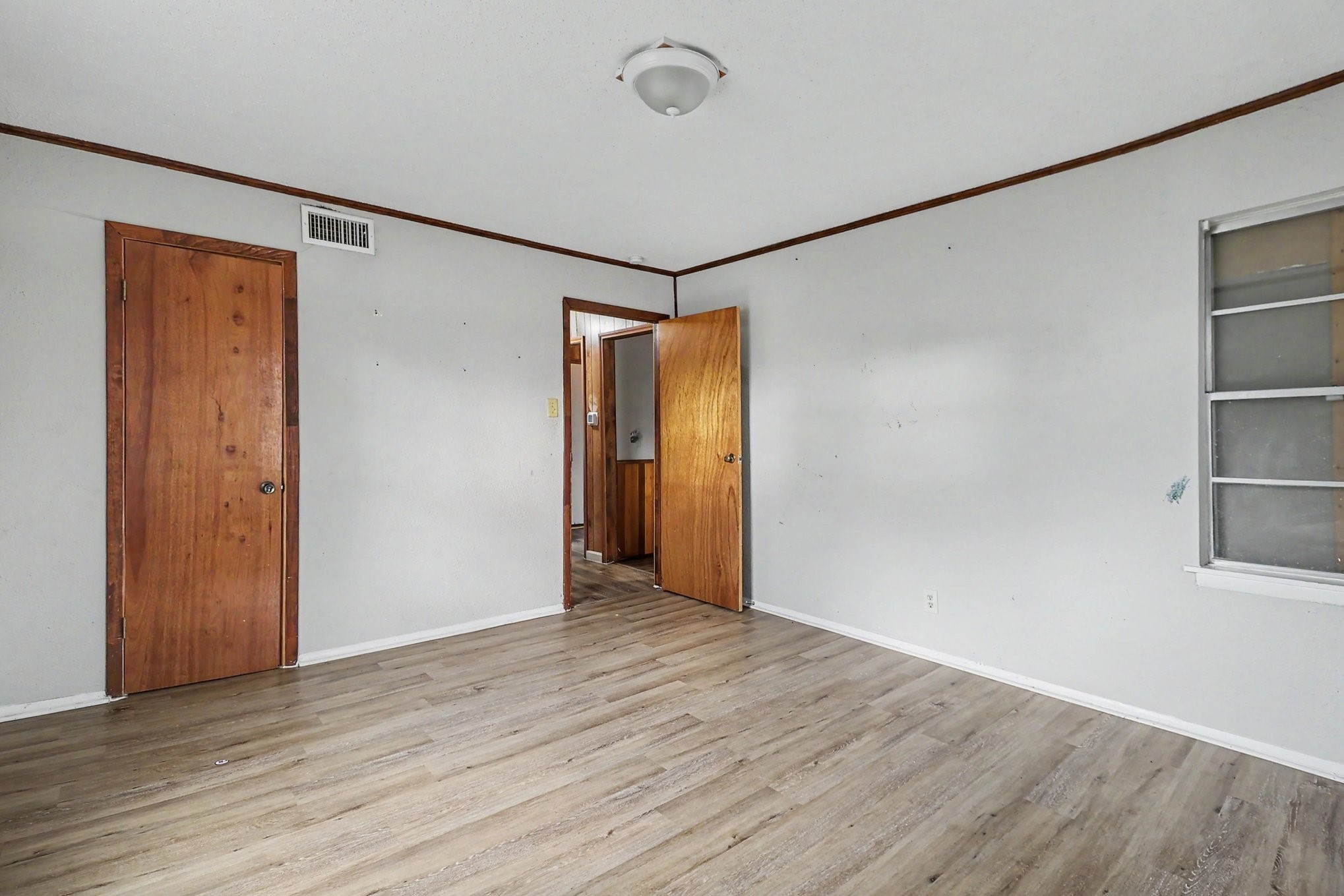 901 Westmont Drive, Houston, TX 77015