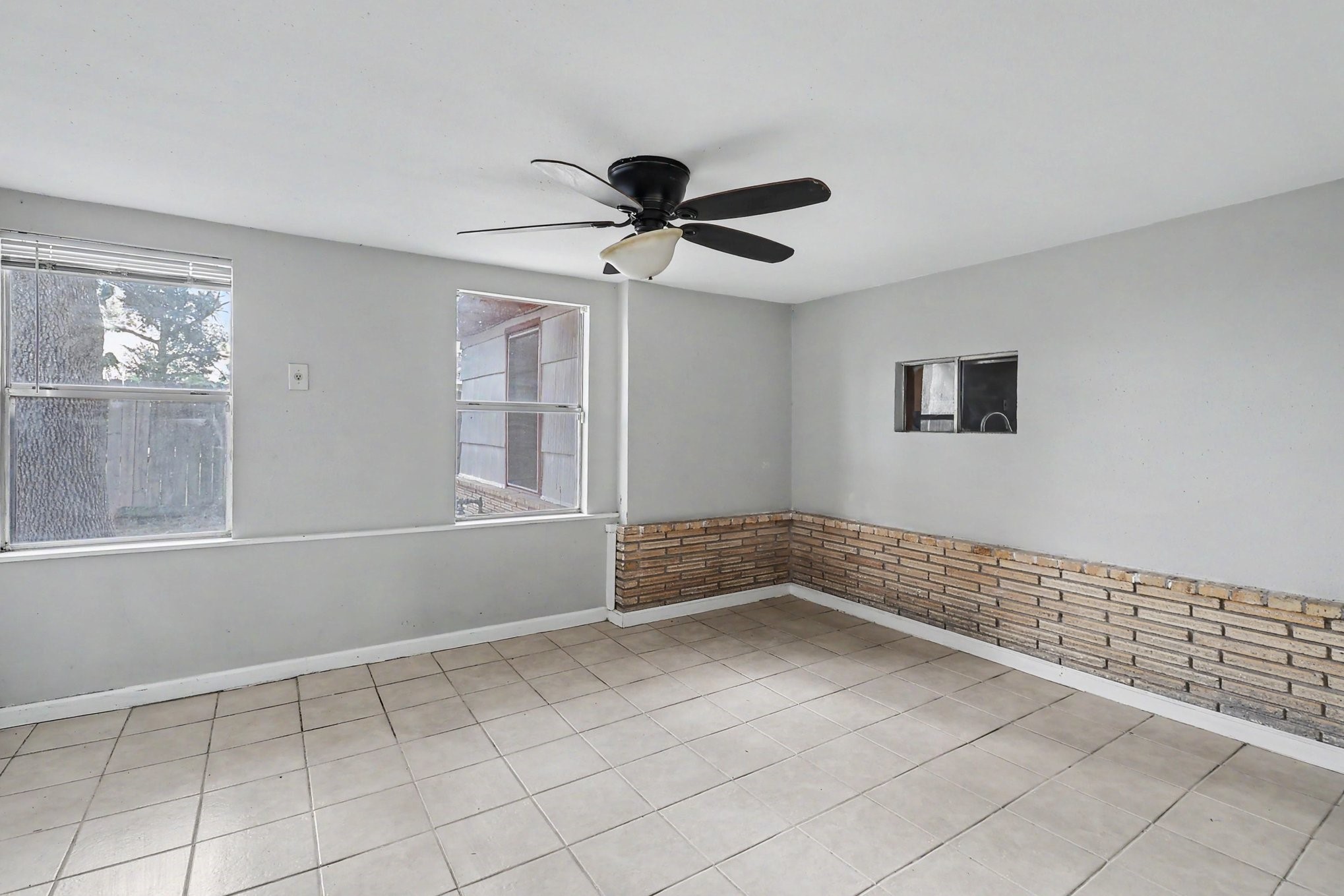 901 Westmont Drive, Houston, TX 77015