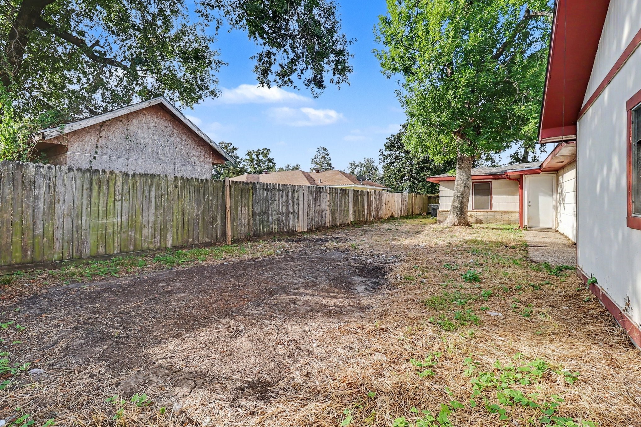 901 Westmont Drive, Houston, TX 77015