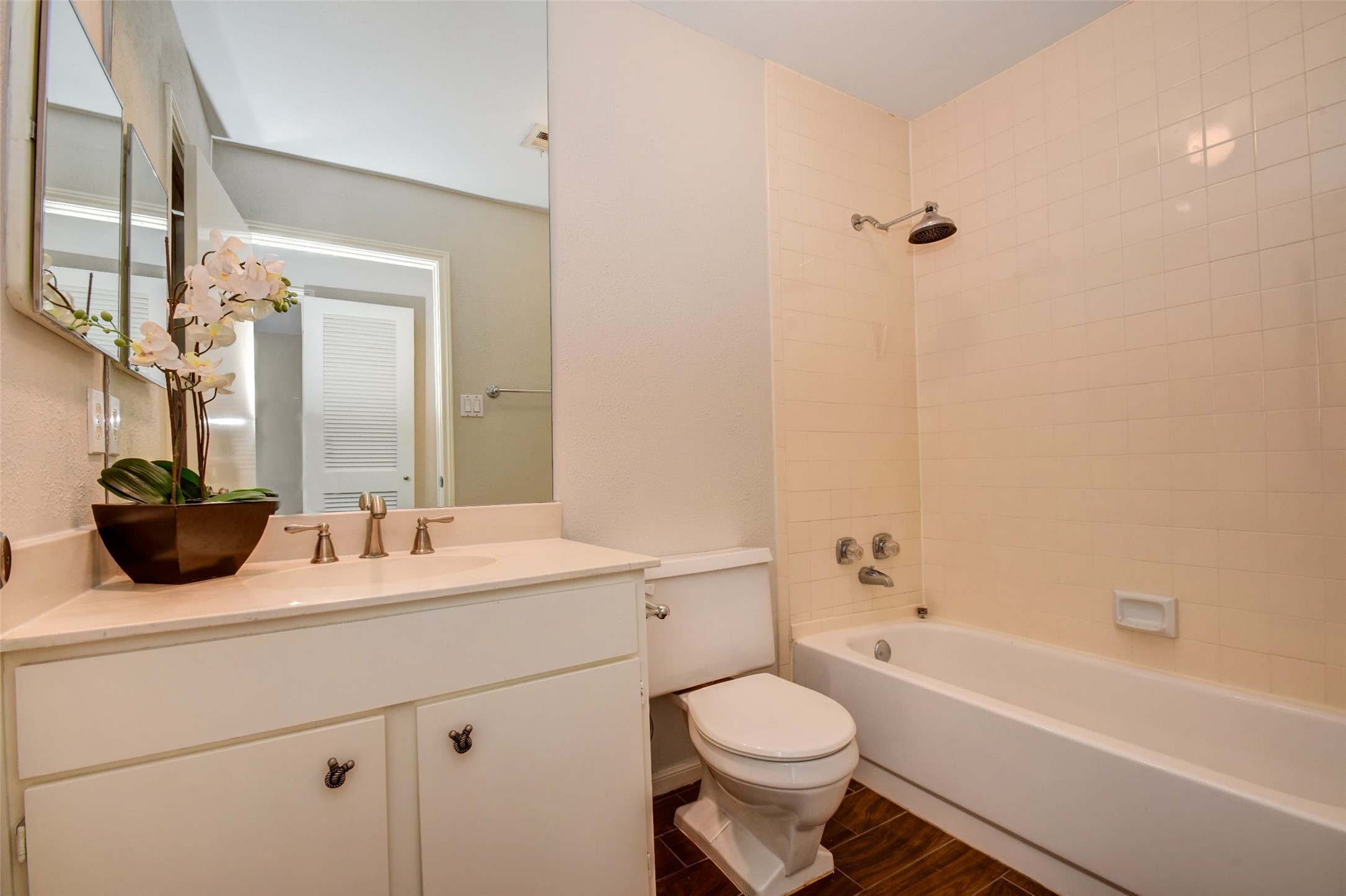 2829 Timmons Lane, #138, Houston, TX 77027