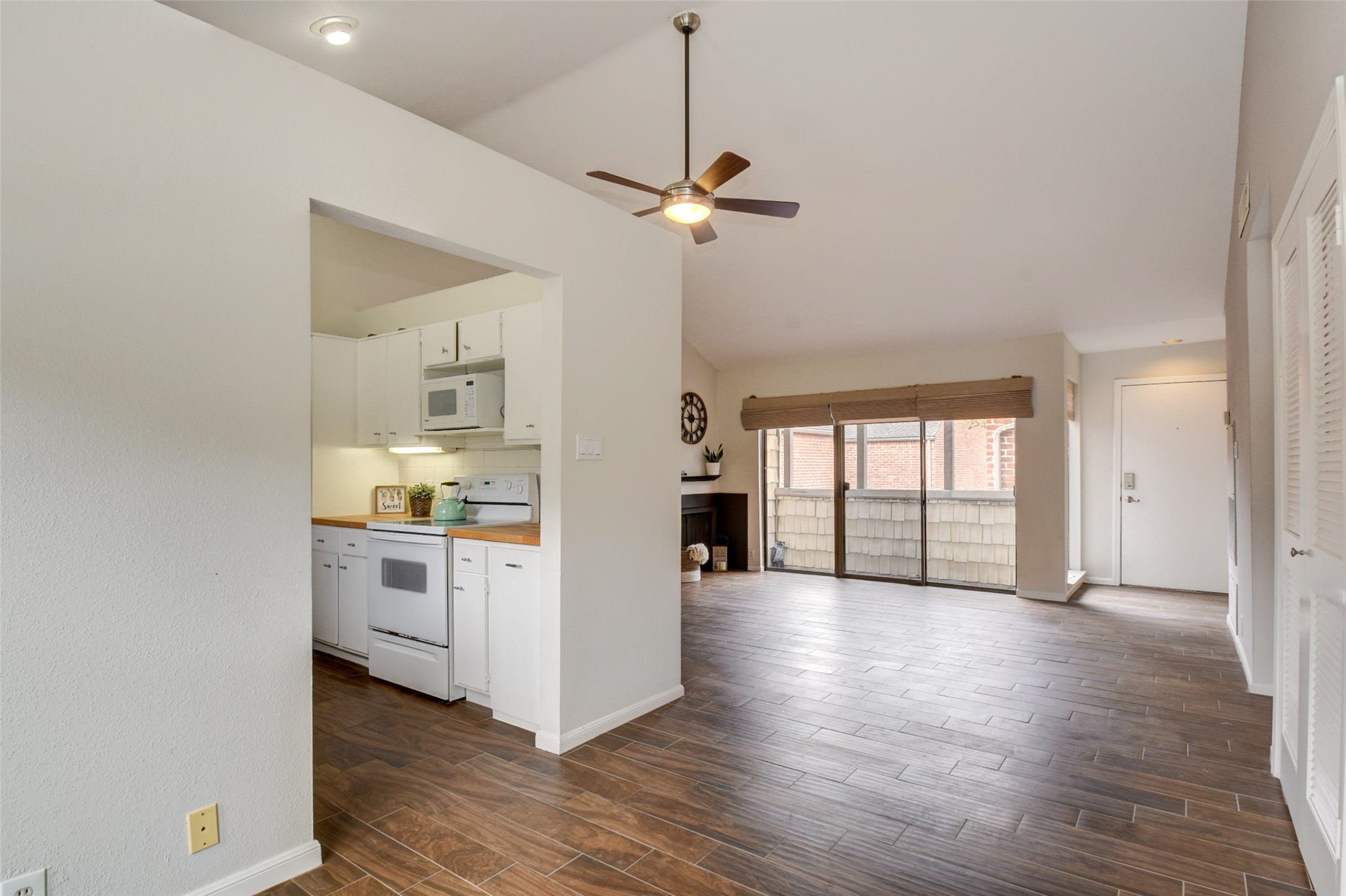 2829 Timmons Lane, #138, Houston, TX 77027