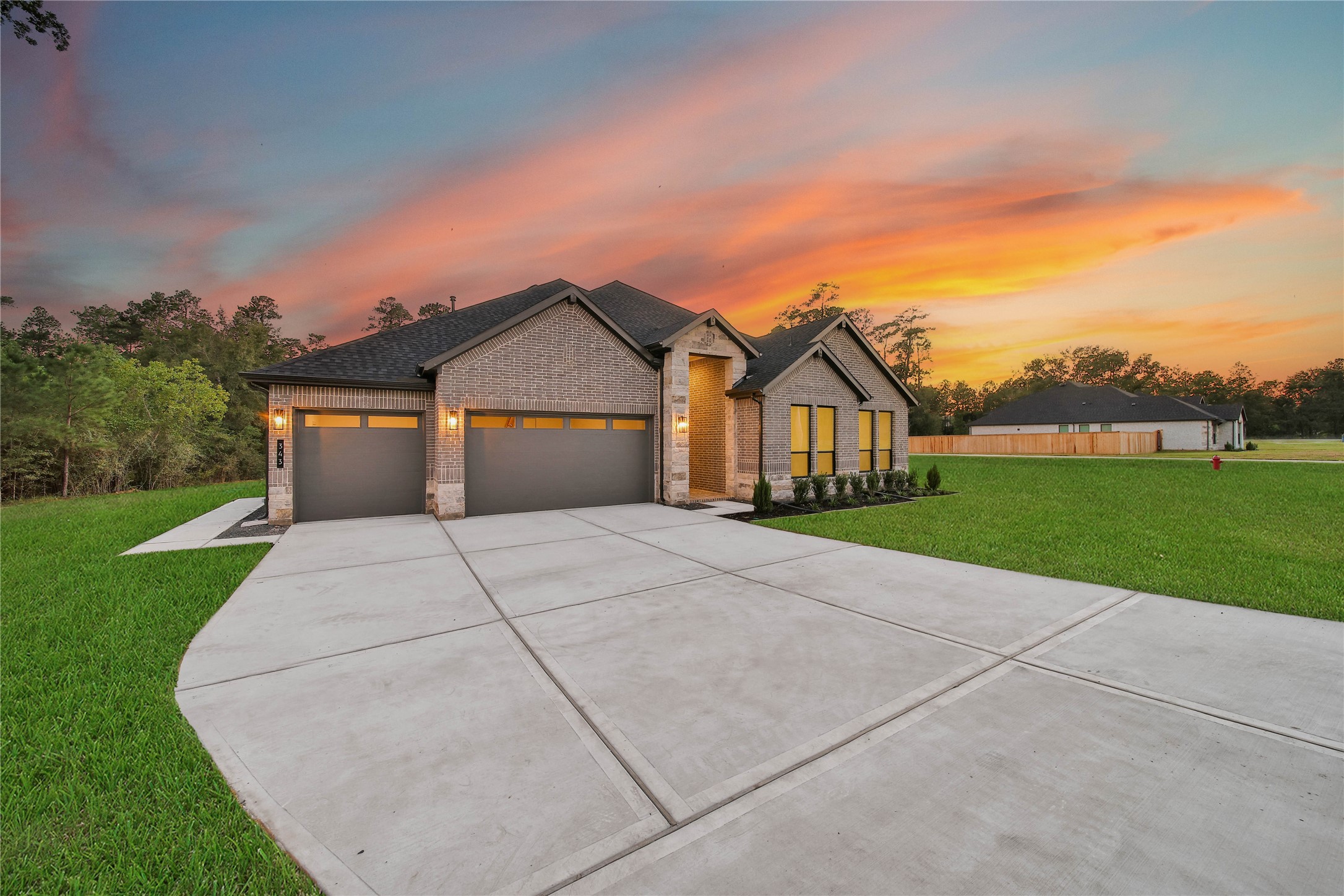 343 Louvenia Court, Pinehurst, TX 77362