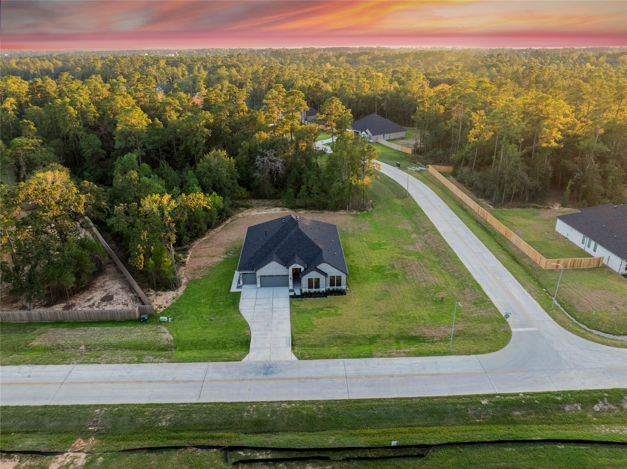 343 Louvenia Court, Pinehurst, TX 77362