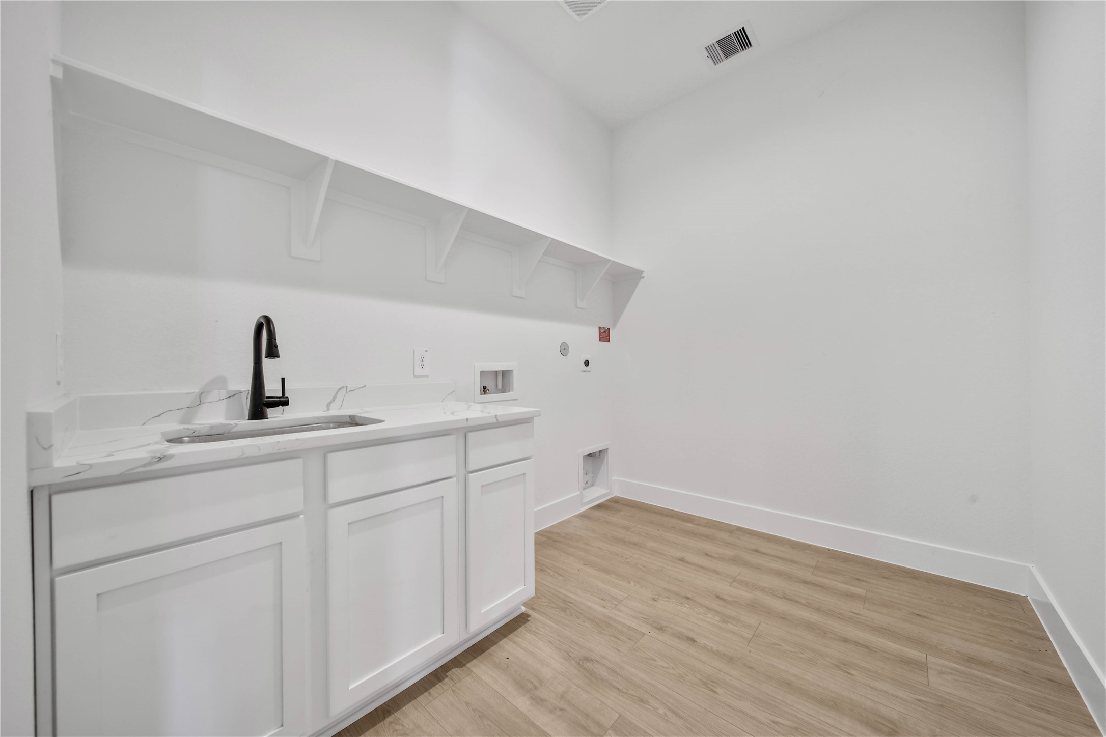 343 Louvenia Court, Pinehurst, TX 77362