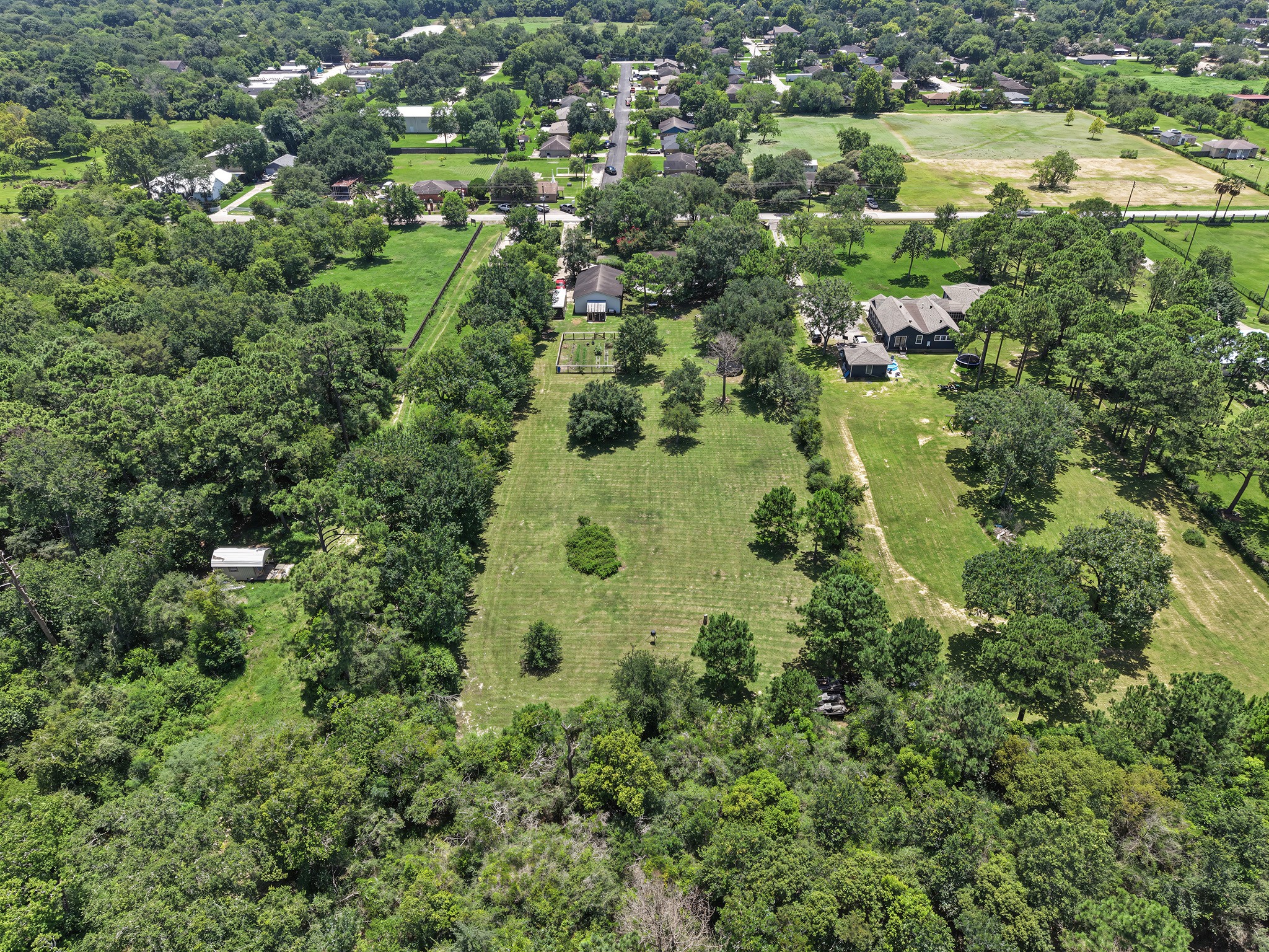 424 Middleton Street, Bacliff, TX 77518