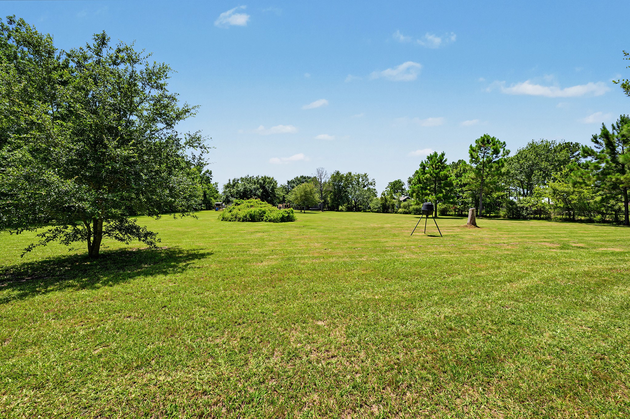 424 Middleton Street, Bacliff, TX 77518