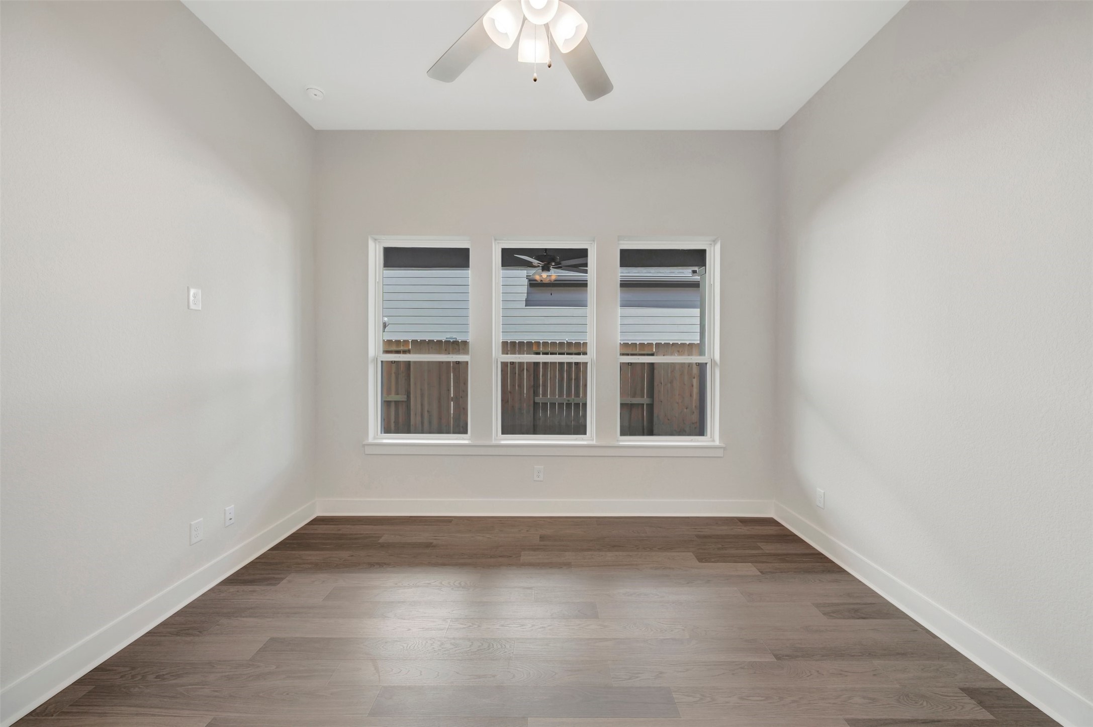 16734 Vibrant Avenue, Hockley, TX 77447