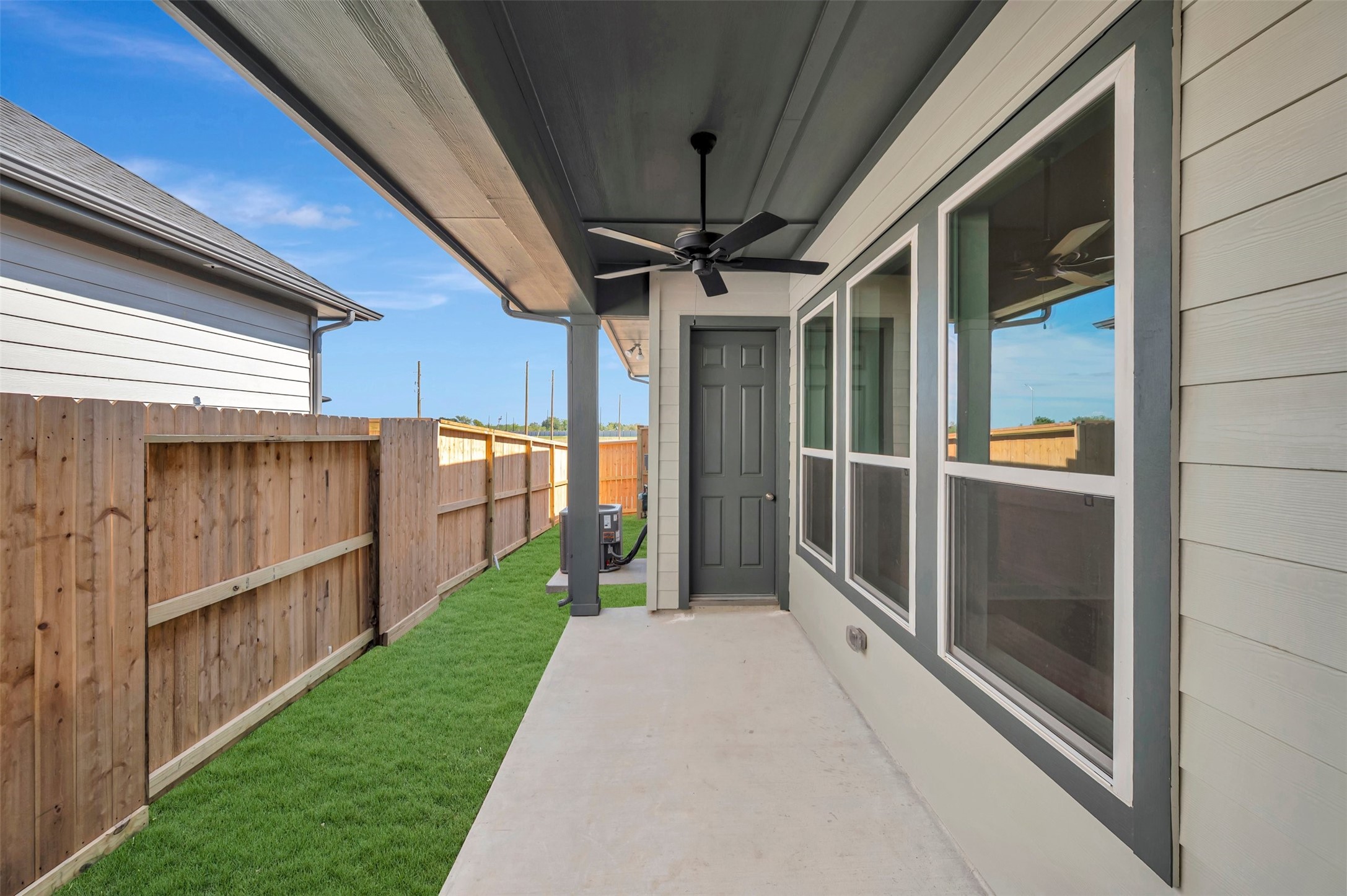 16734 Vibrant Avenue, Hockley, TX 77447