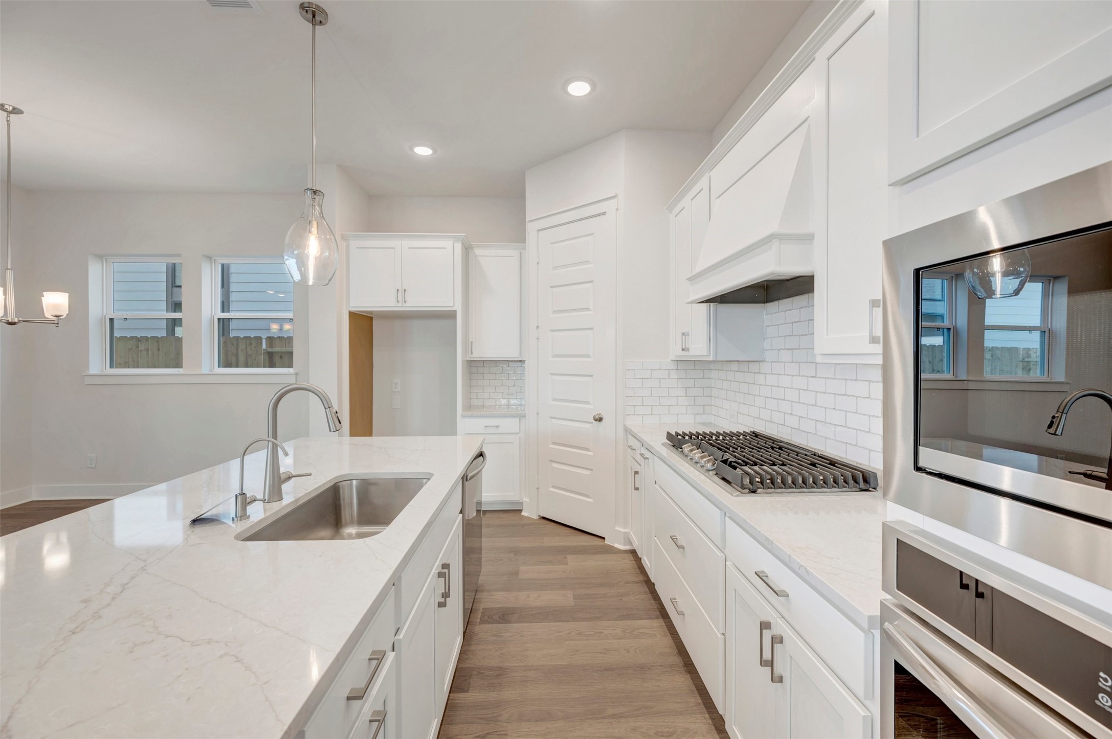 16734 Vibrant Avenue, Hockley, TX 77447