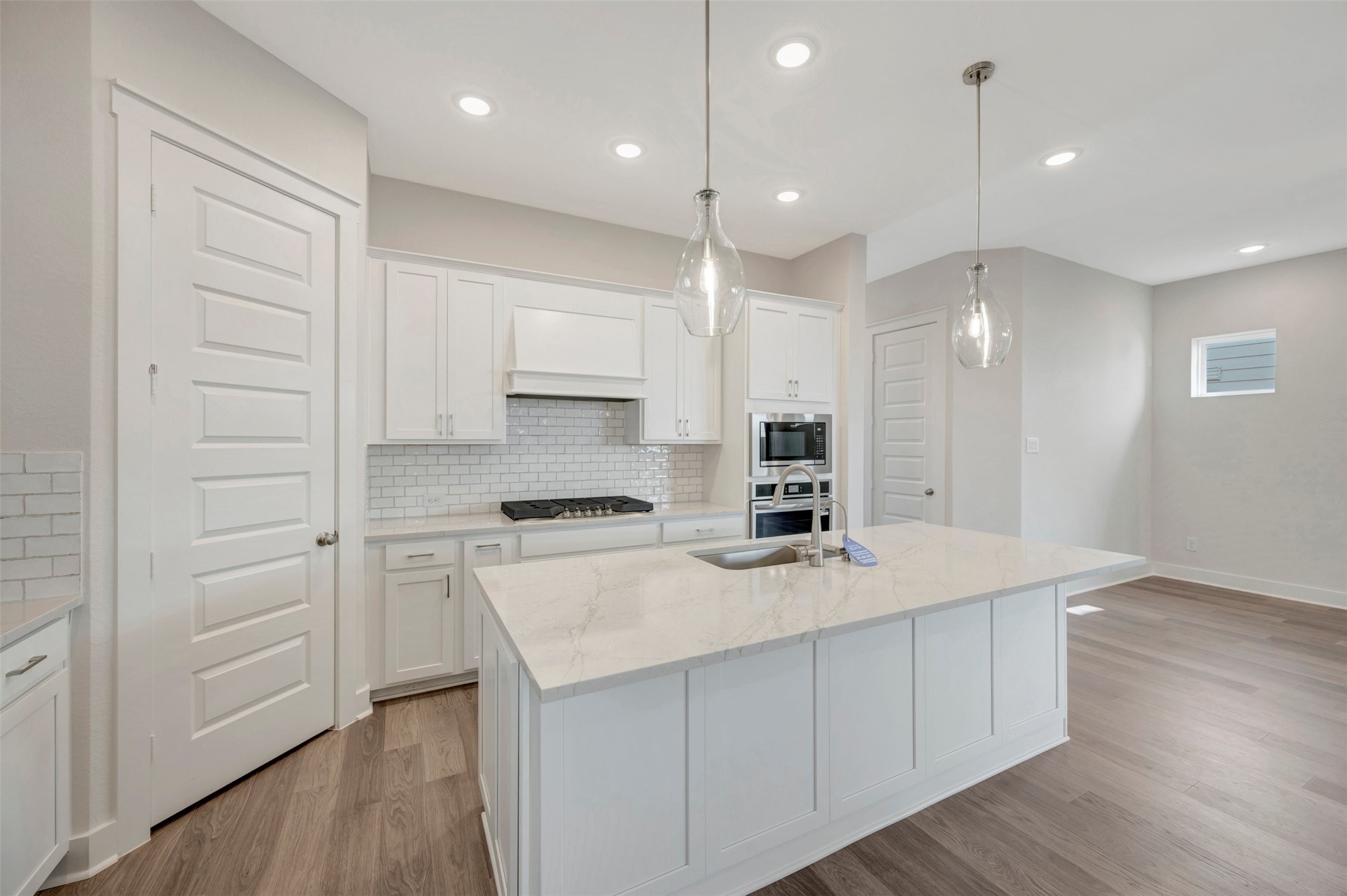 16734 Vibrant Avenue, Hockley, TX 77447