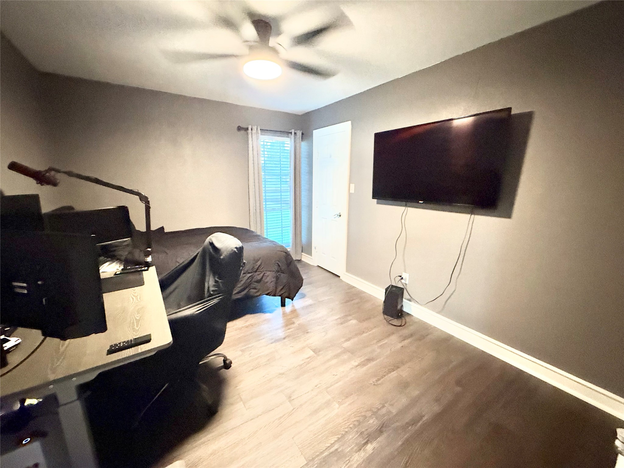 2133 Greenlee Lane, Dickinson, TX 77539