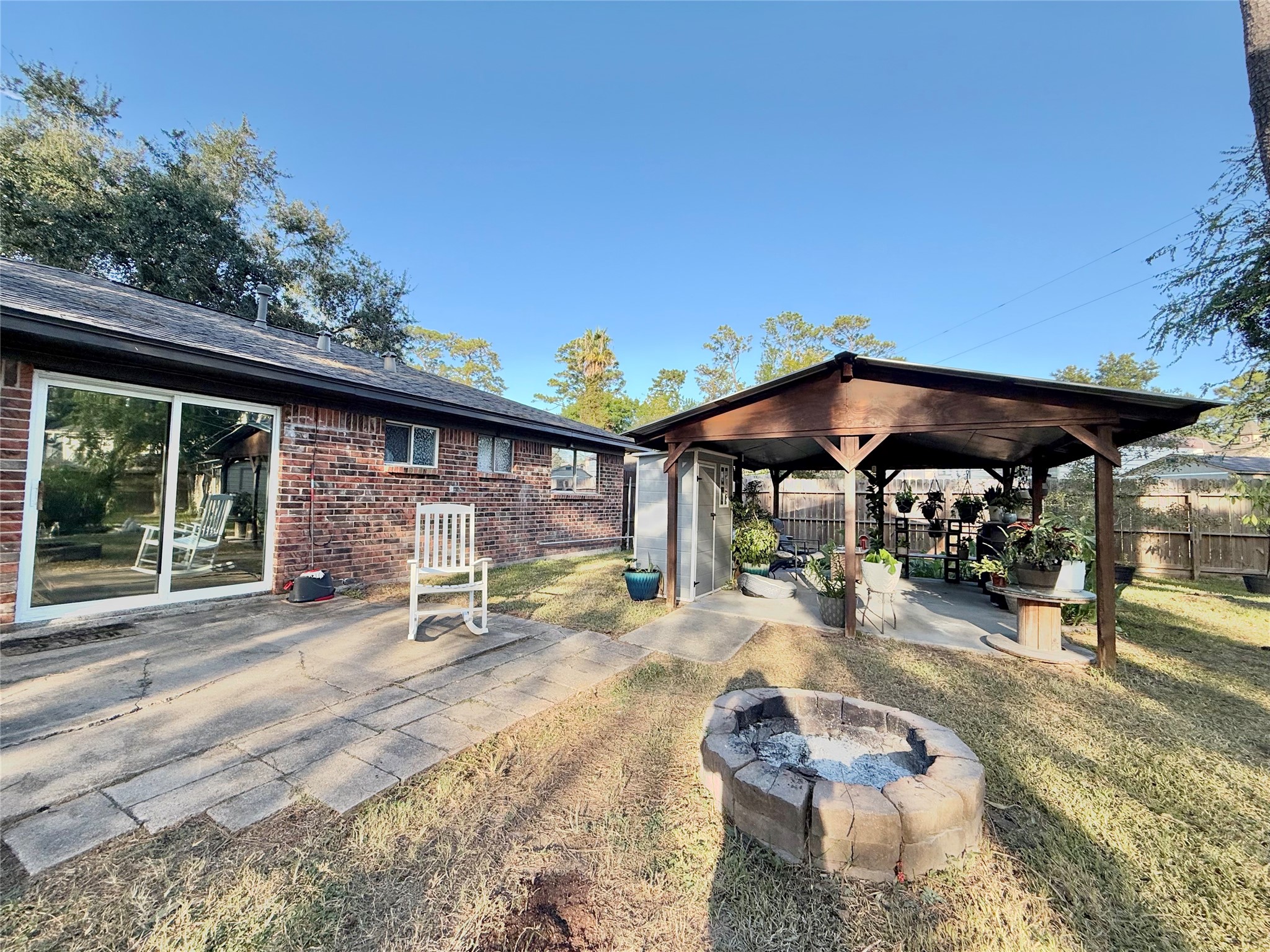 A better view of the outdoor living