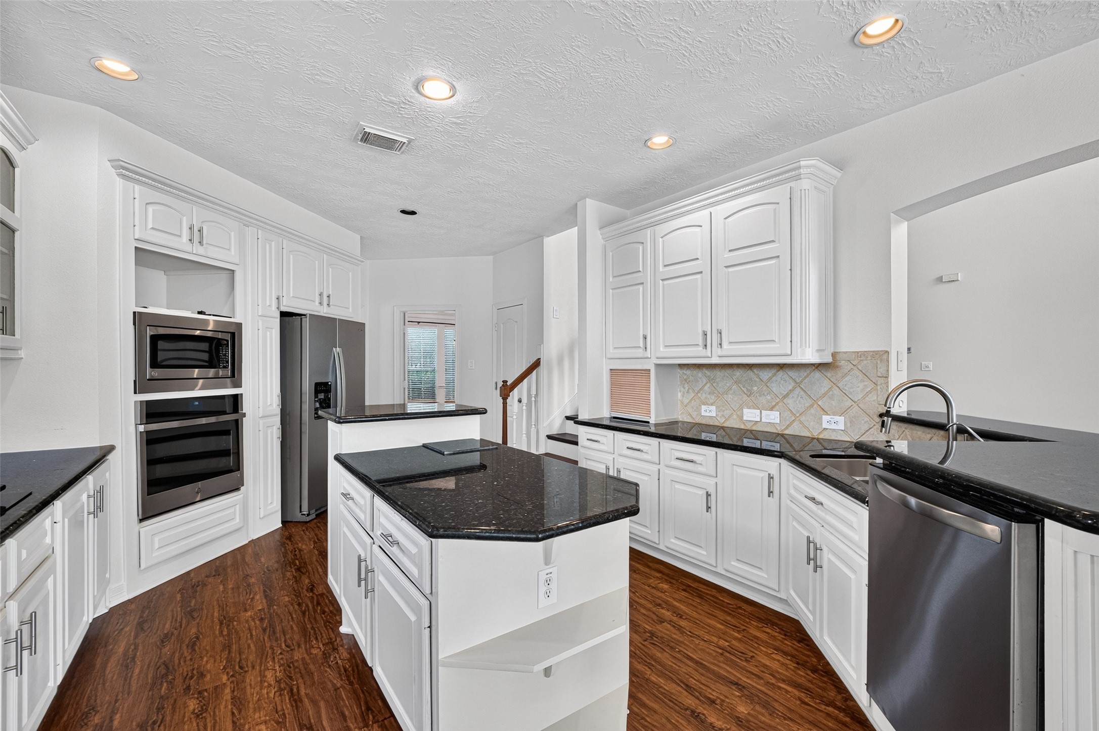2578 Costa Mesa Circle, League City, TX 77573