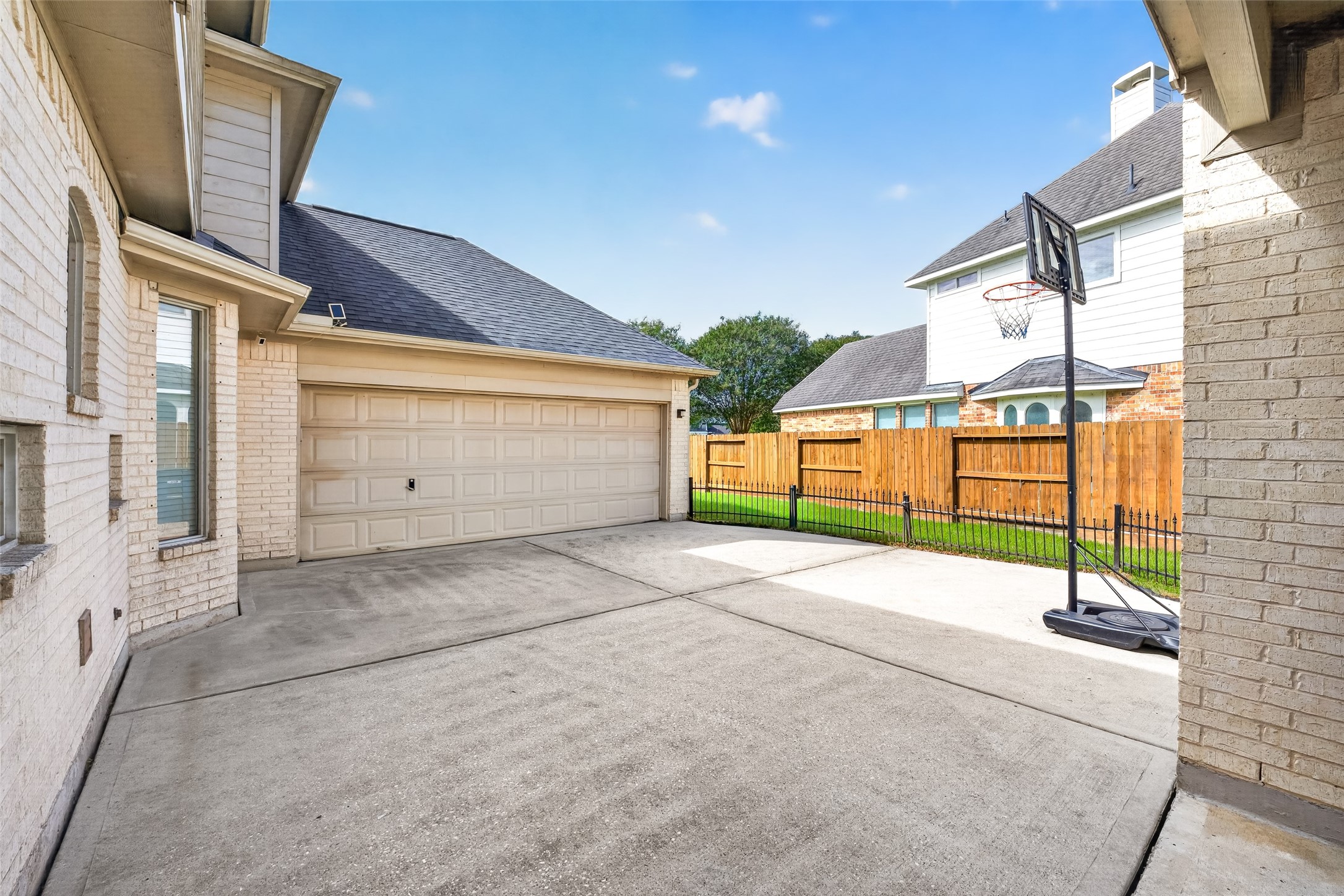 2578 Costa Mesa Circle, League City, TX 77573