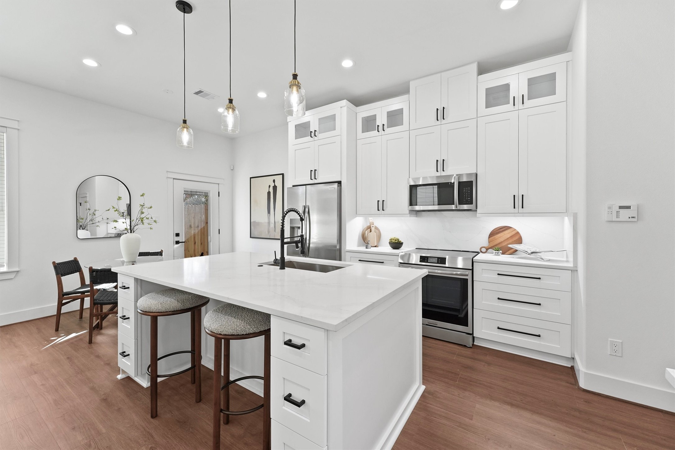 6128 Endeavor Heights Road, Houston, TX 77091 6128 Endeavor Heights Road, Houston, TX 77091