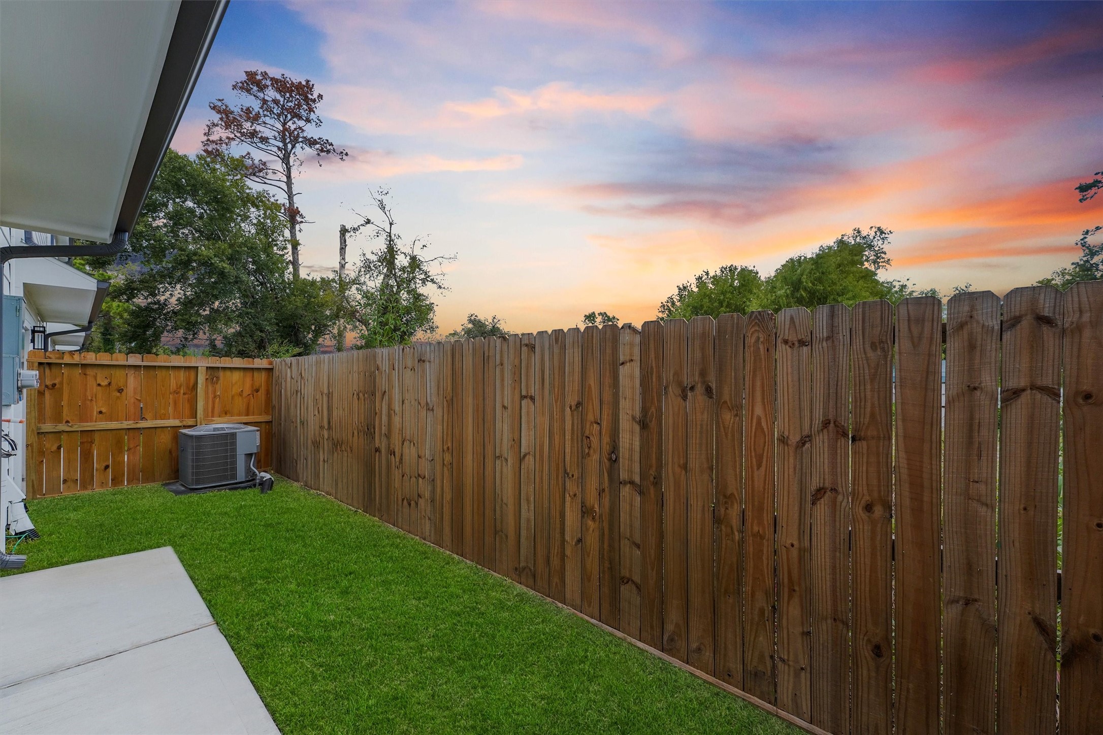 6128 Endeavor Heights Road, Houston, TX 77091