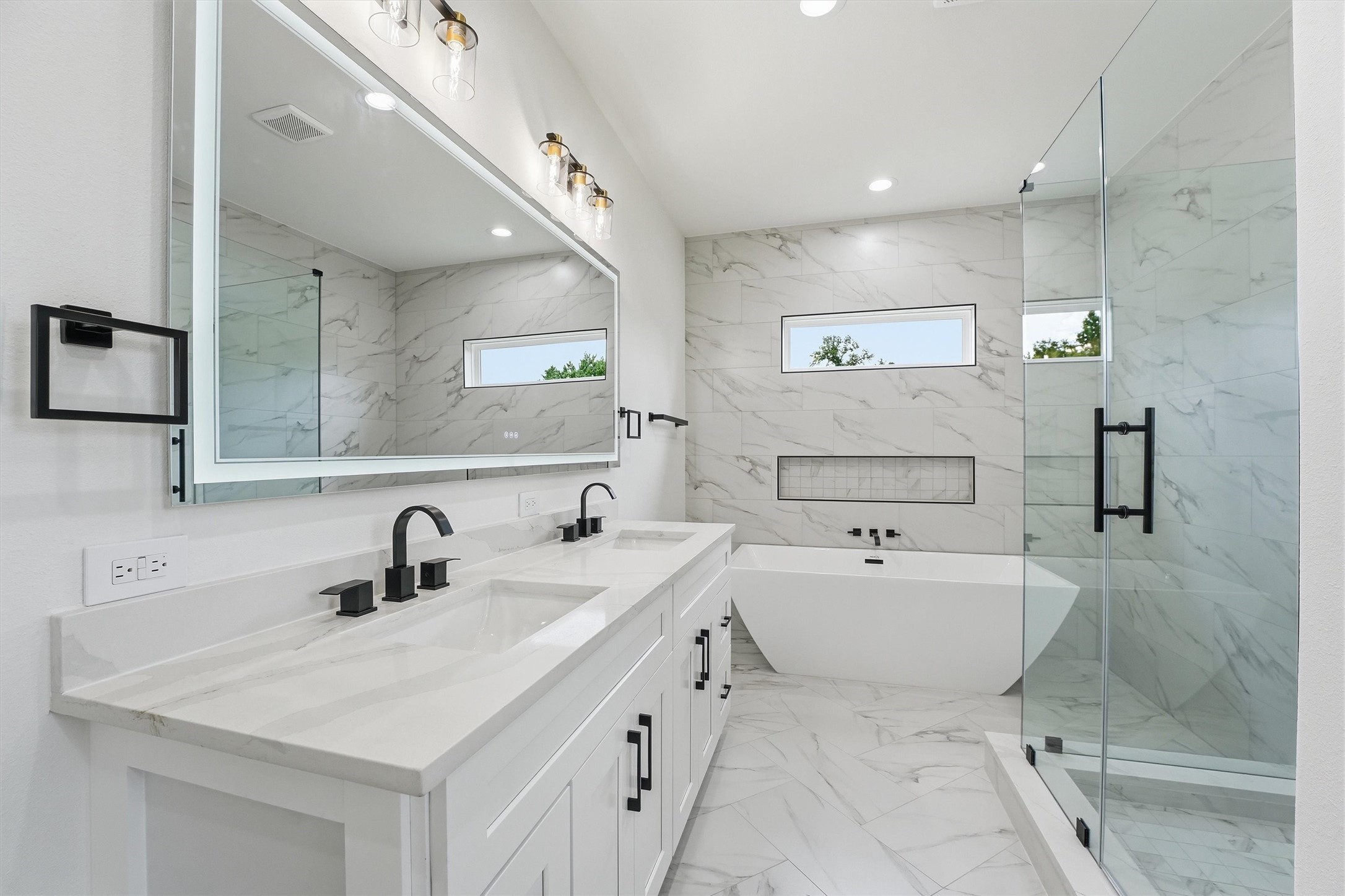 6128 Endeavor Heights Road, Houston, TX 77091 6128 Endeavor Heights Road, Houston, TX 77091