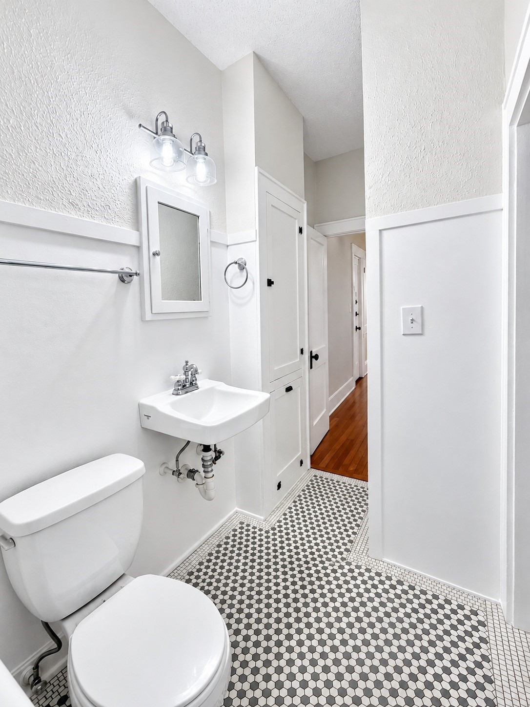 1126 Berthea Street, #4, Houston, TX 77006