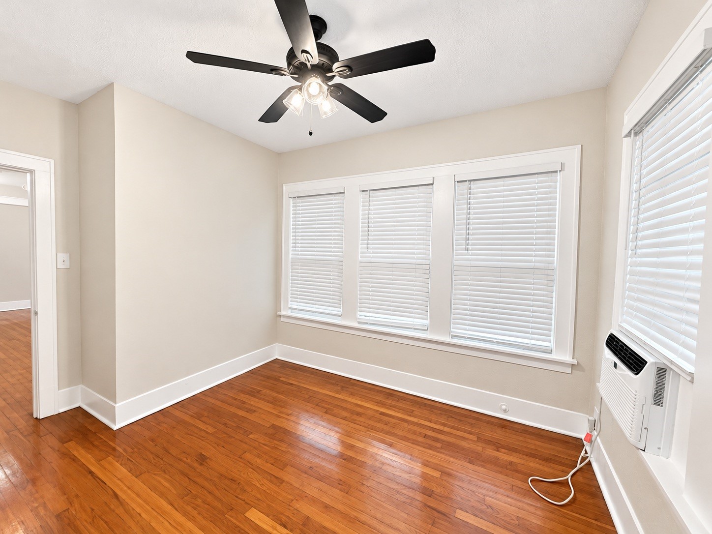 1126 Berthea Street, #4, Houston, TX 77006