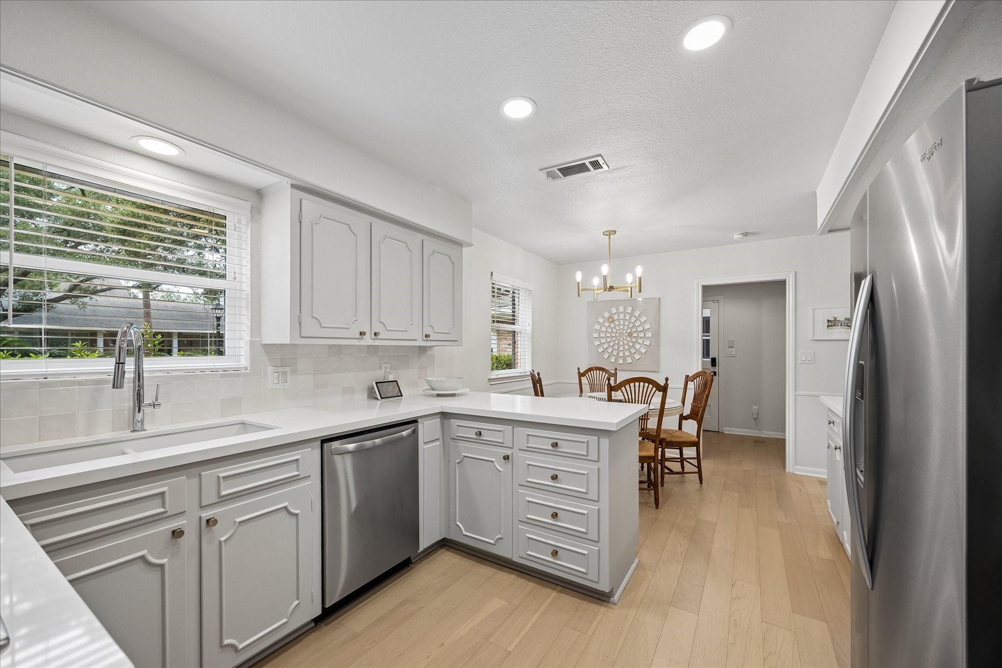 10050 Wickersham Lane, Houston, TX 77042