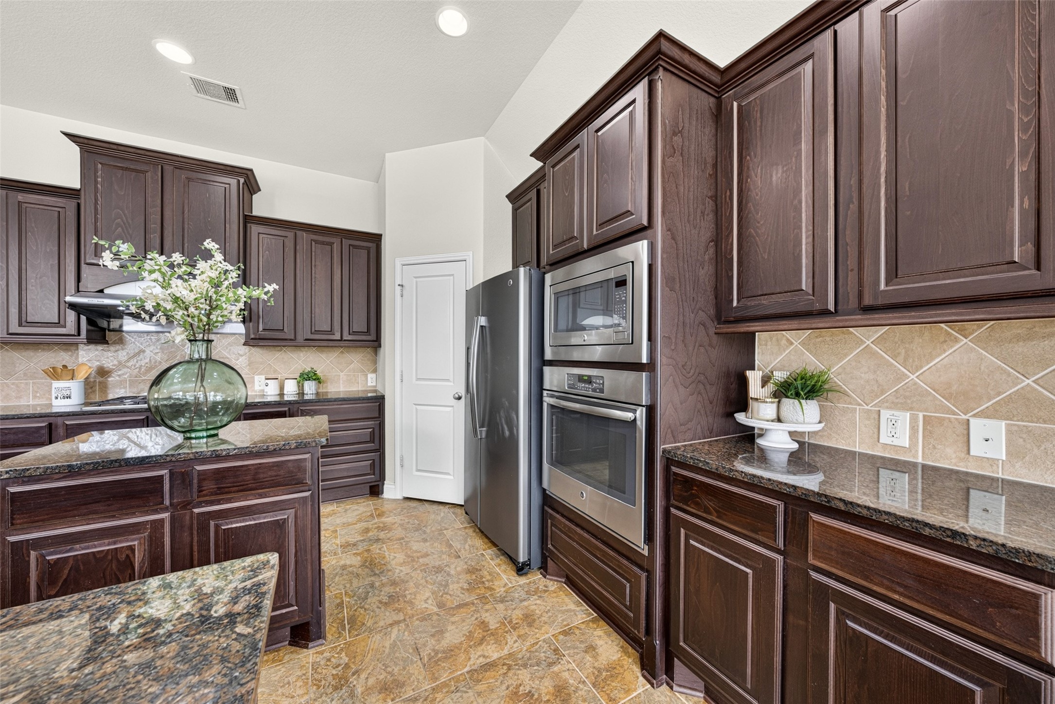 4003 Birch Vale Lane, Sugar Land, TX 77479