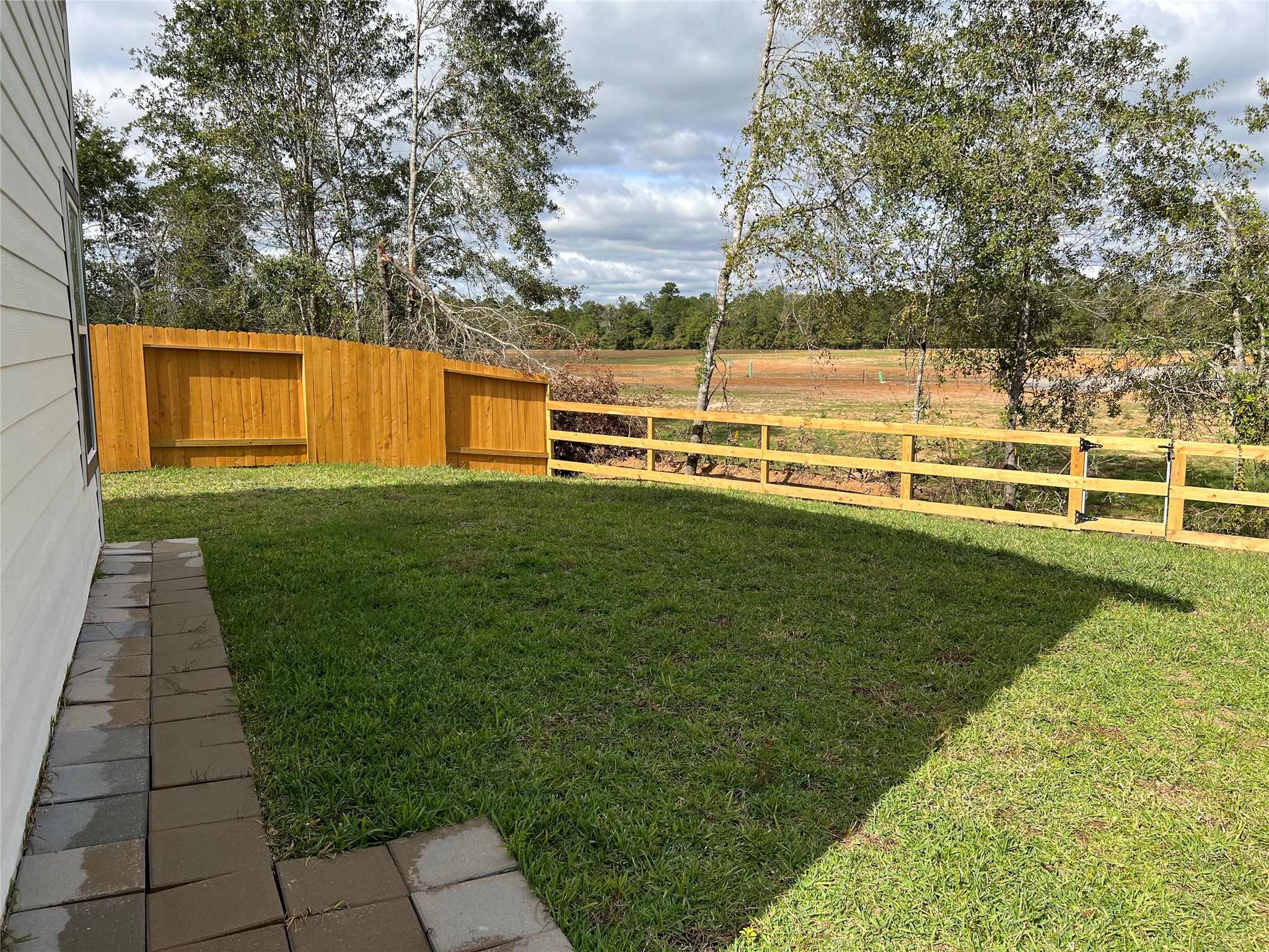 17074 Marie Village Dr, Conroe, TX 77306