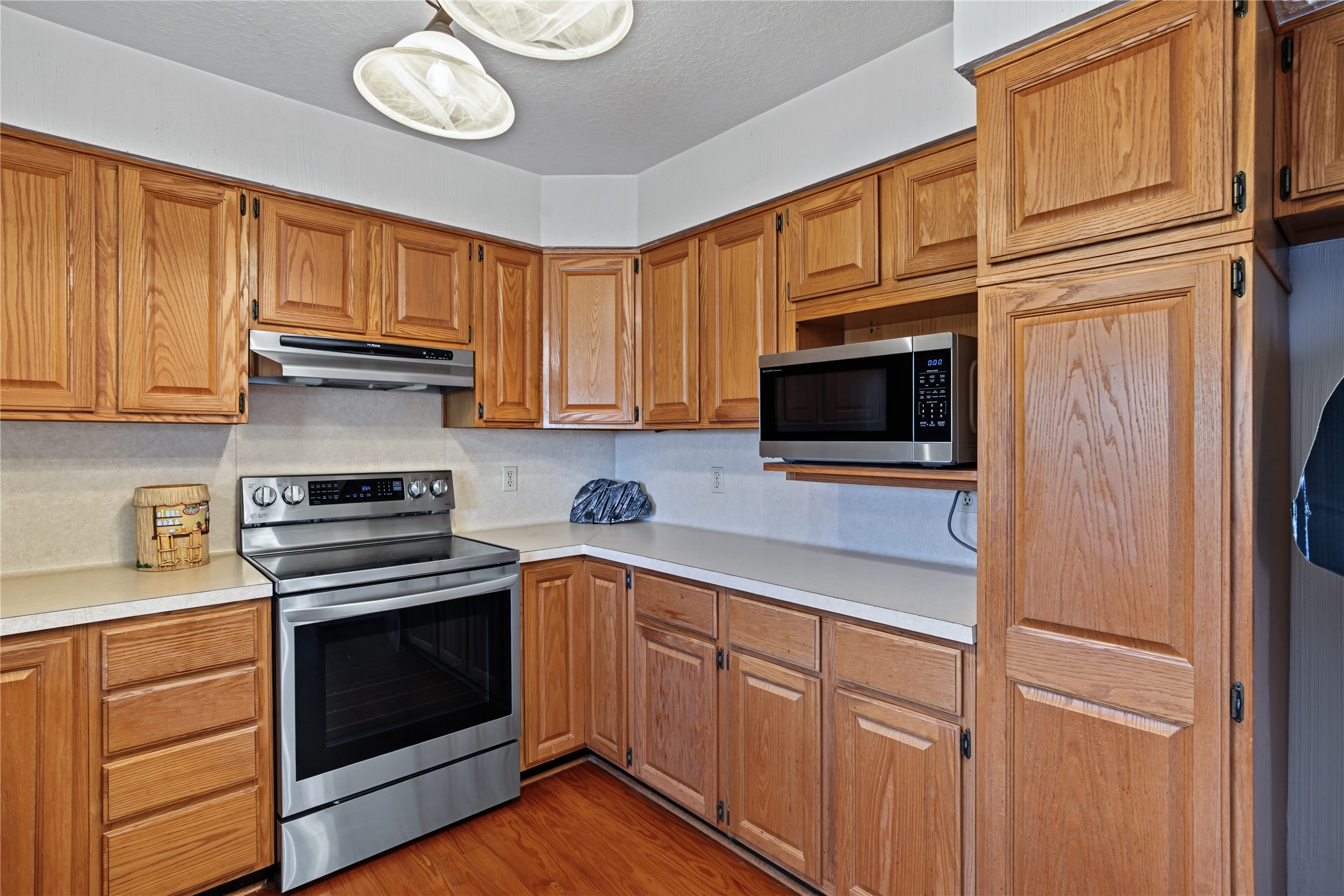 1187 Sailfish Street, Bayou Vista, TX 77563
