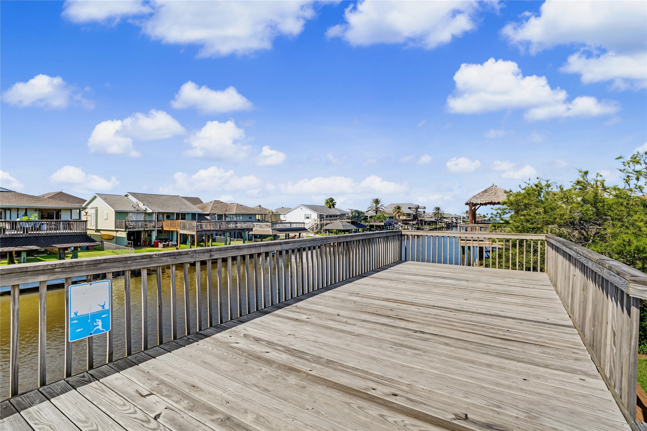 1187 Sailfish Street, Bayou Vista, TX 77563