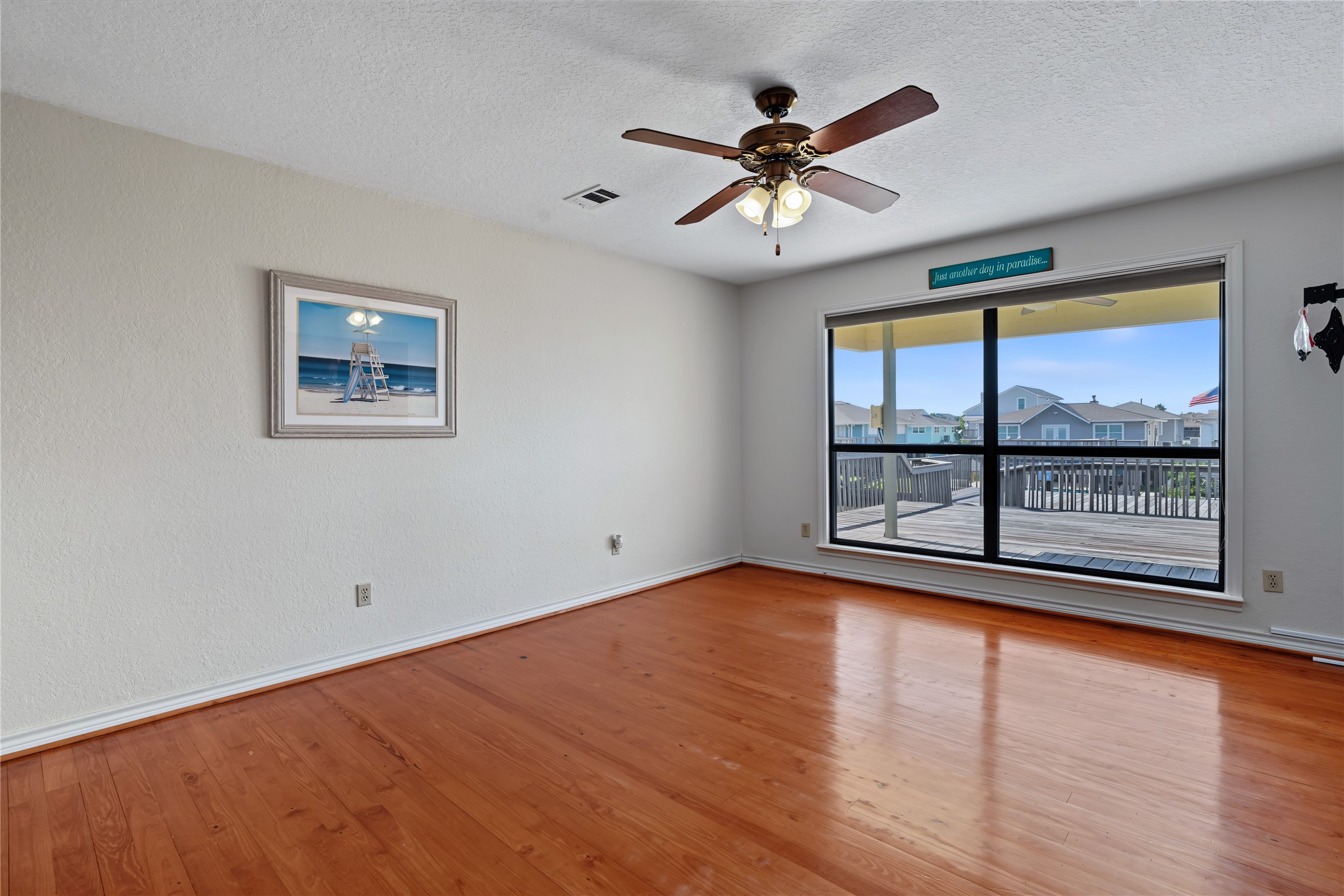 1187 Sailfish Street, Bayou Vista, TX 77563