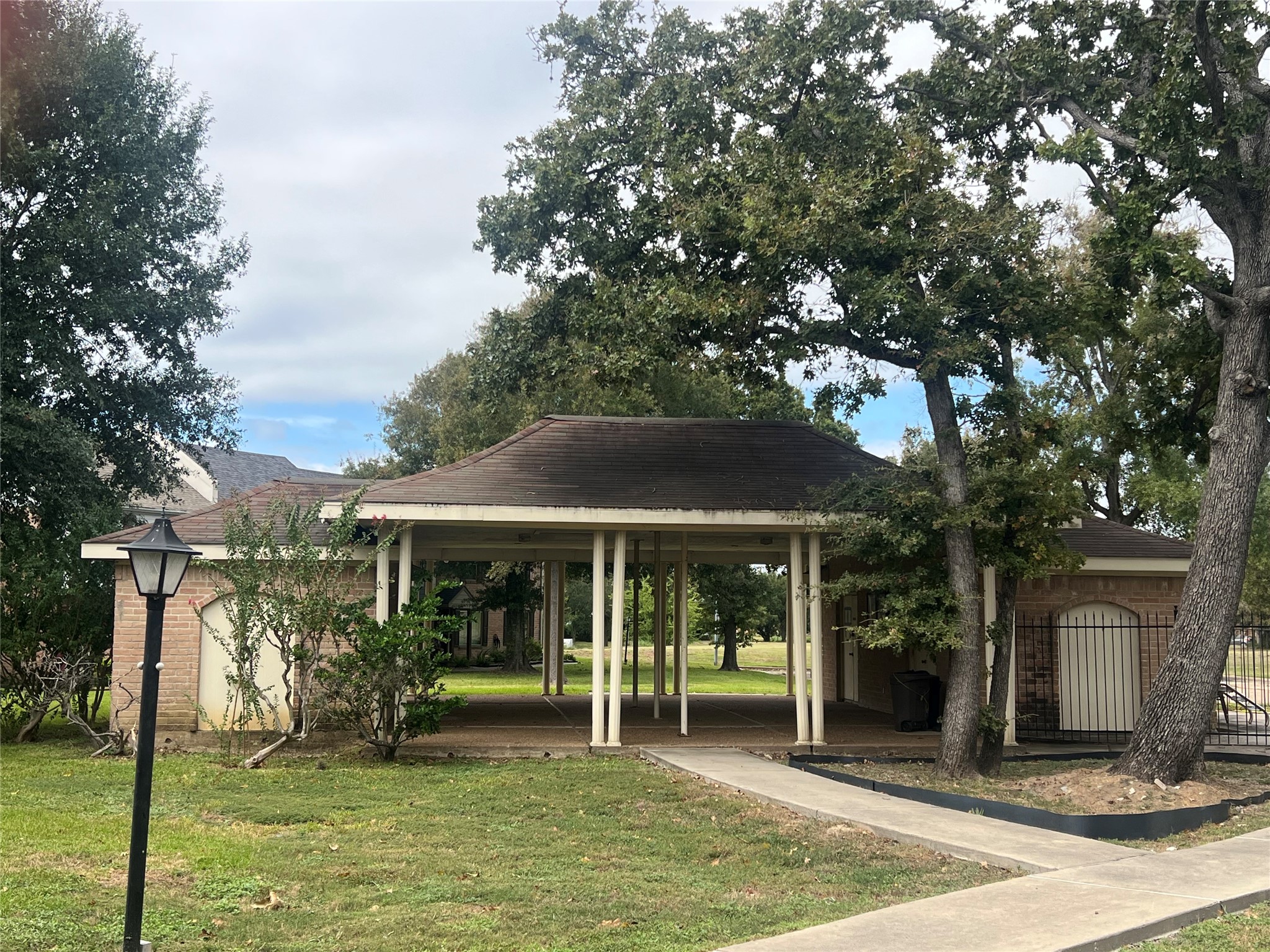 4711 Indian Trail, #4, Baytown, TX 77521