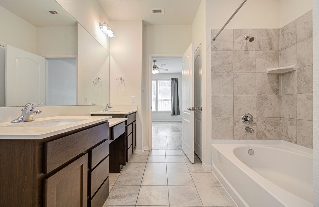 14126 Harmony Ridge Trail, Pearland, TX 77584