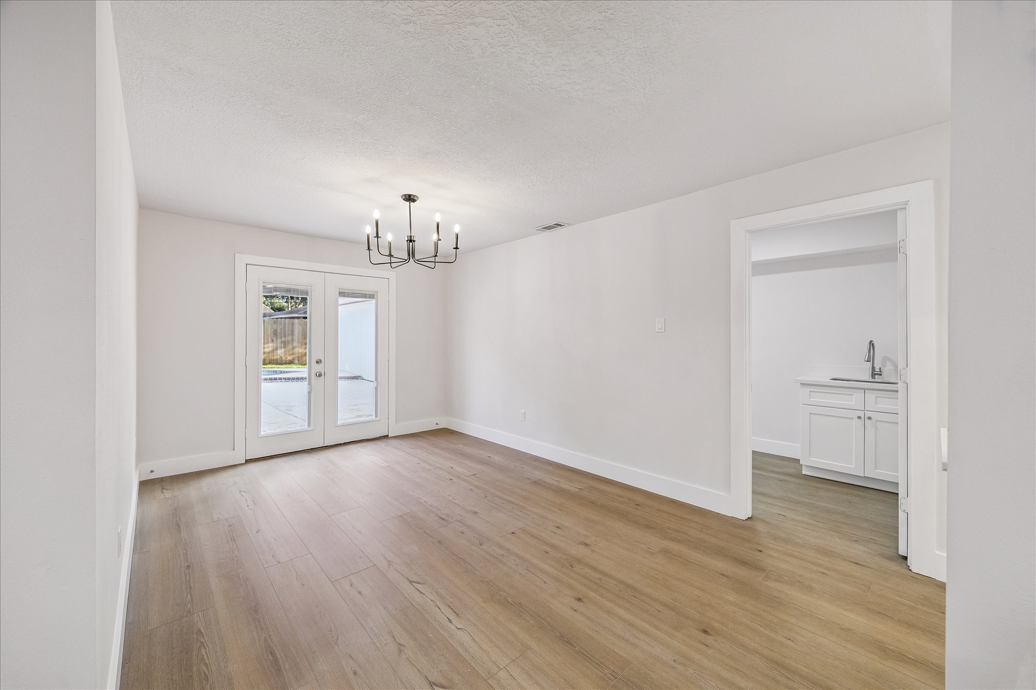 11947 Fawnview Drive, Houston, TX 77070
