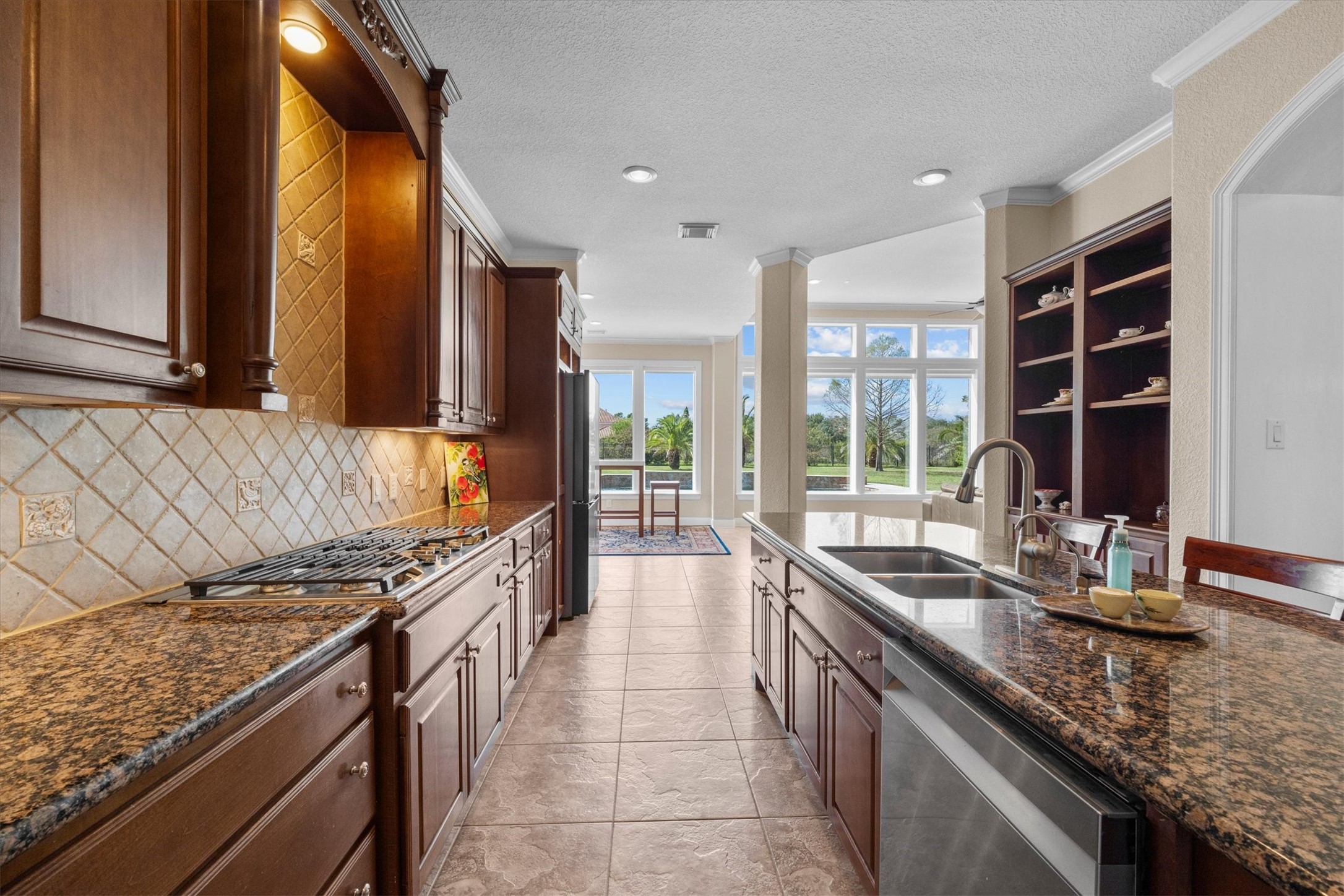 43 Highclere Park Drive, Spring, TX 77379