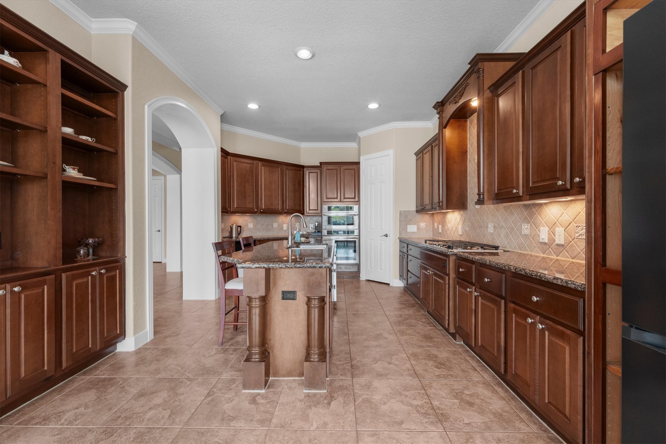 43 Highclere Park Drive, Spring, TX 77379