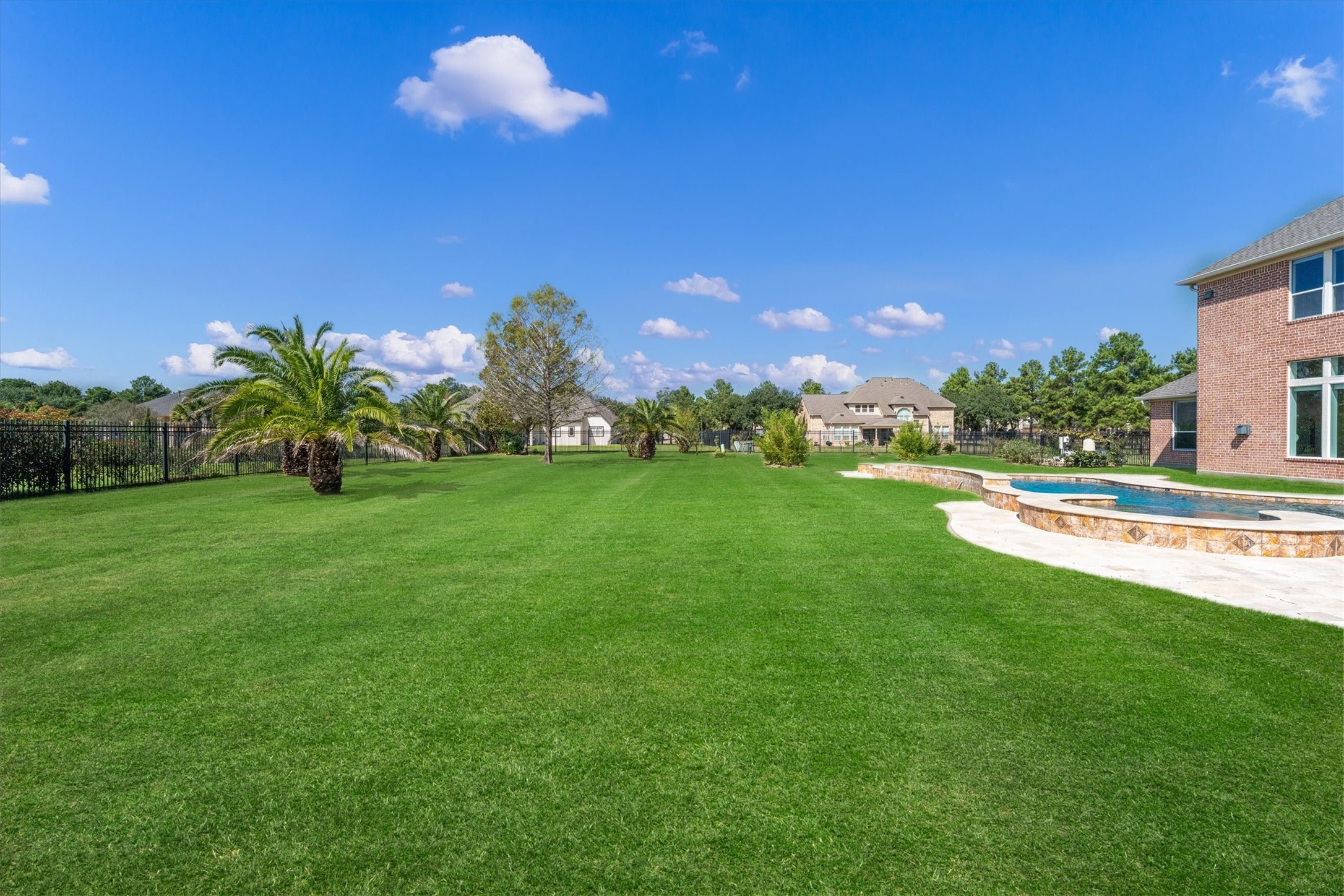 43 Highclere Park Drive, Spring, TX 77379