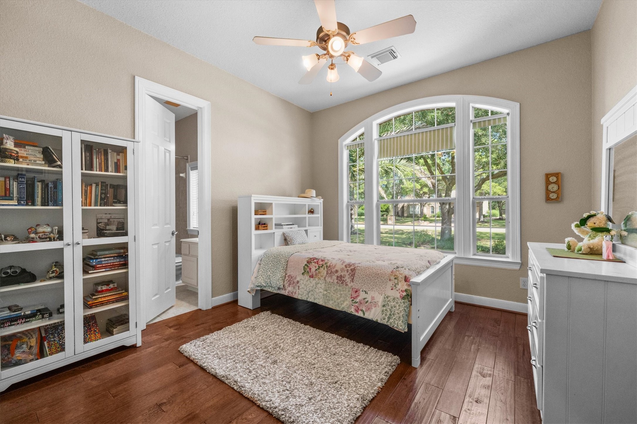 43 Highclere Park Drive, Spring, TX 77379