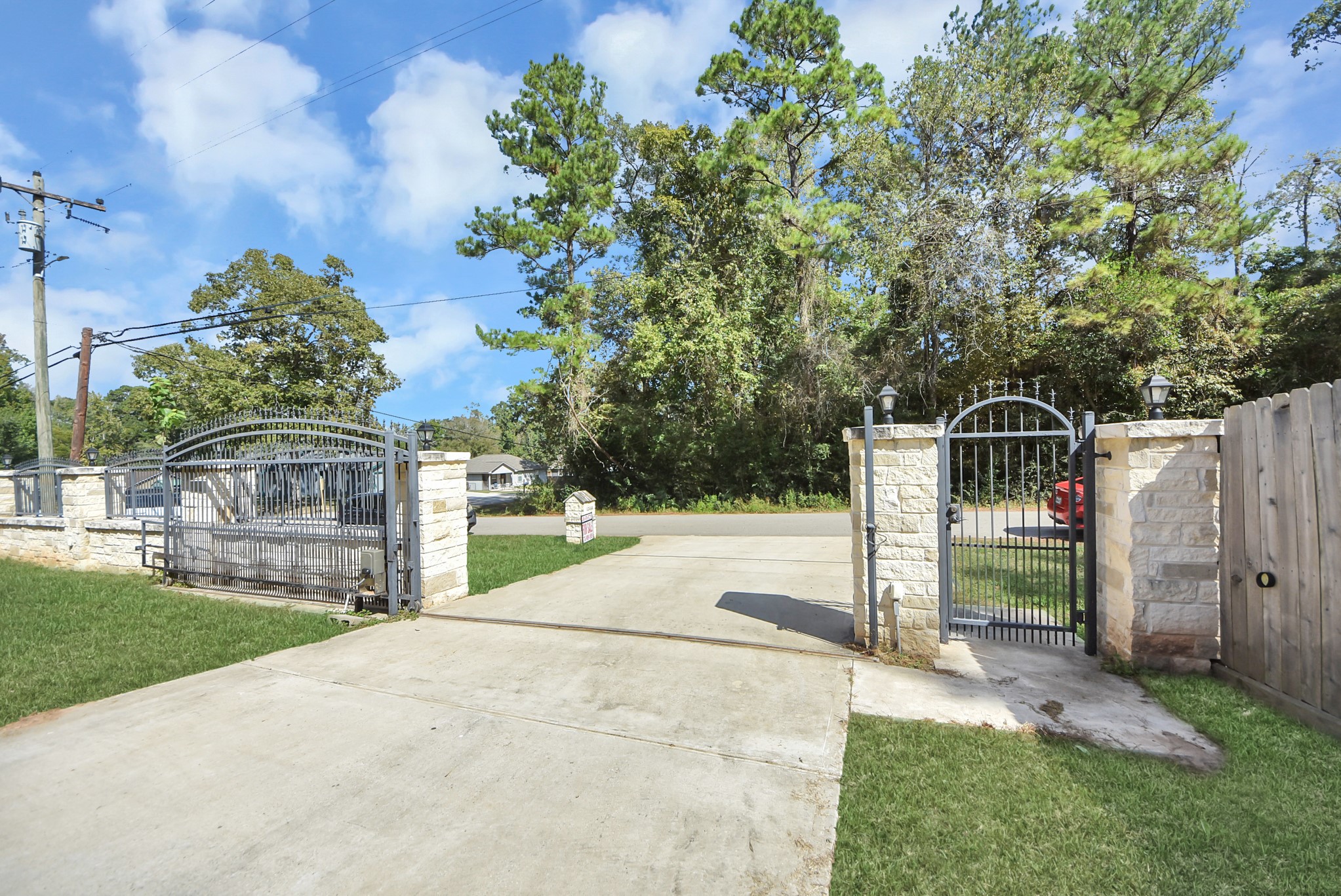 12565 Royal Green Drive, Conroe, TX 77303